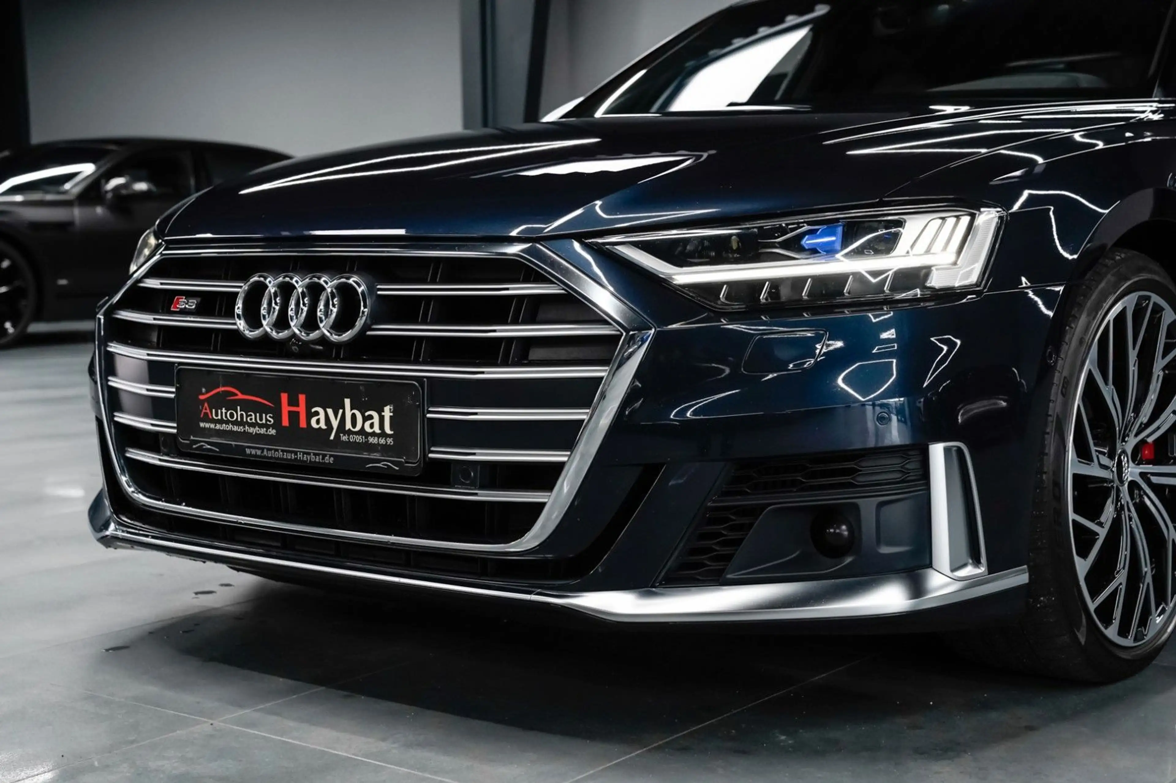Audi S8 TFSI quattro Matrix-Pano-B&O-Massage — photo 4