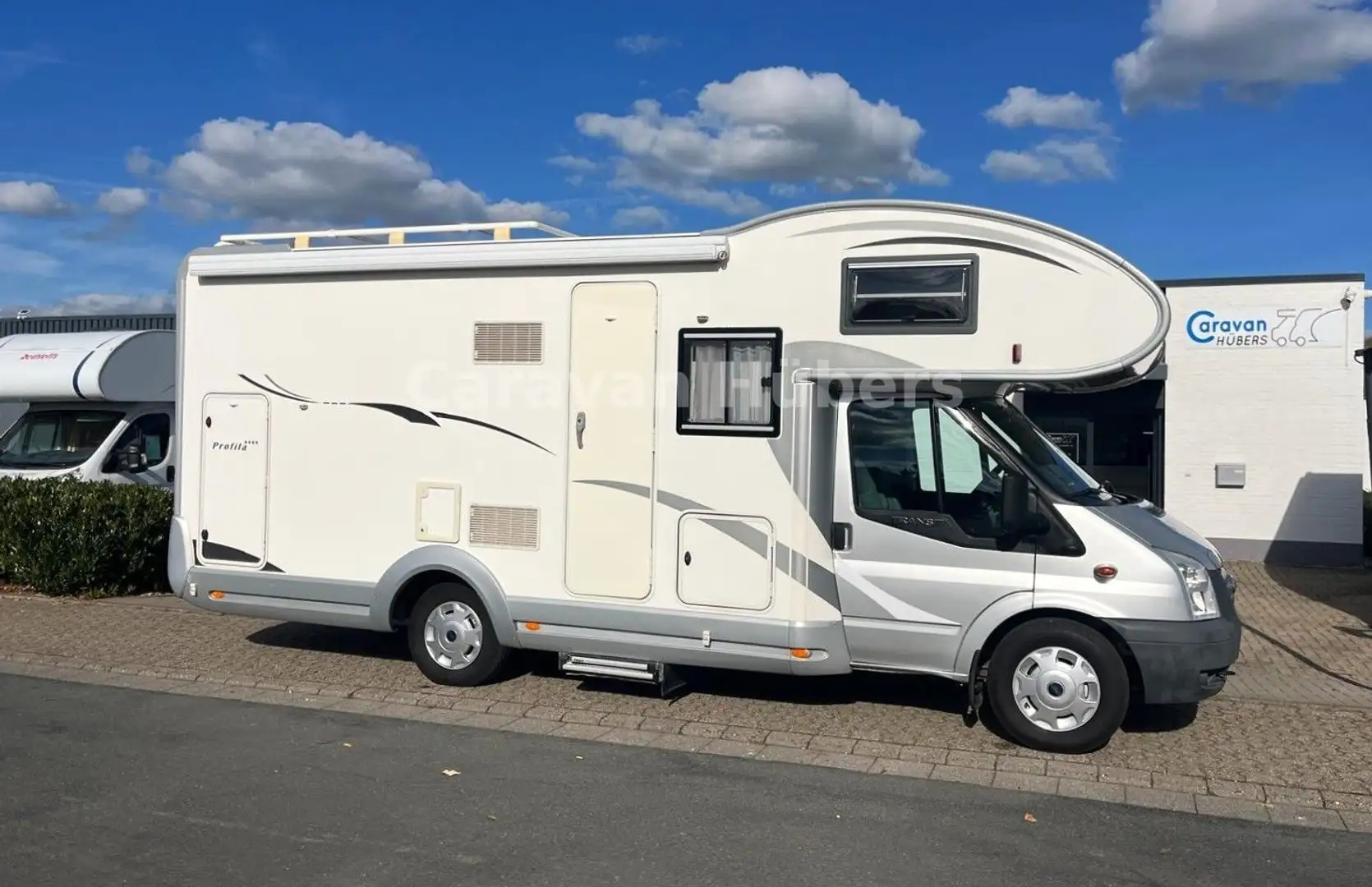 Euramobil A 685 VB - Garage - Etagenbetten - Tempomat Weiß - 2