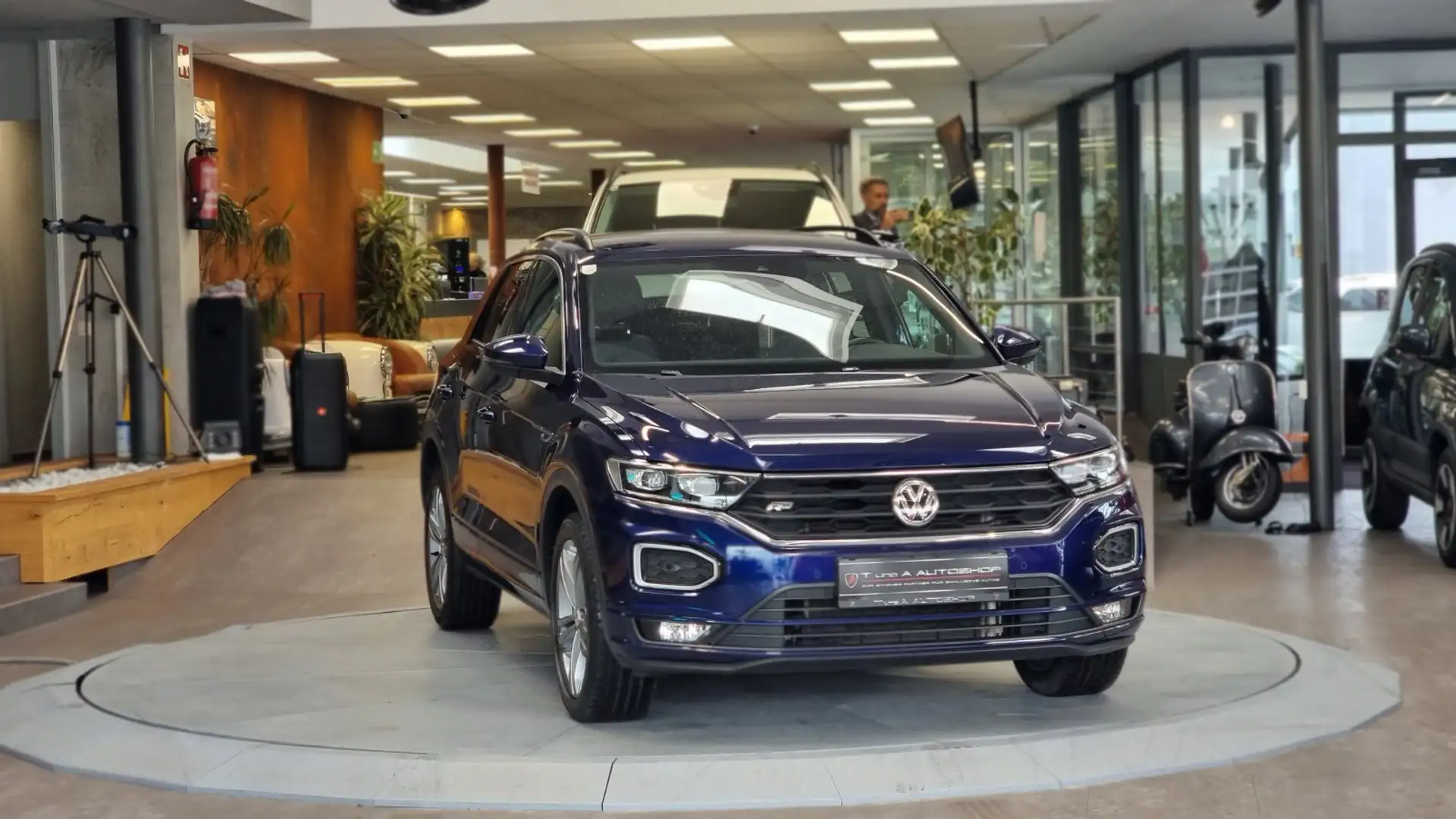 Volkswagen T-Roc 1-0 TSI R-Line *18Zoll*Dachreling*Sitzheizung* Blau - 2