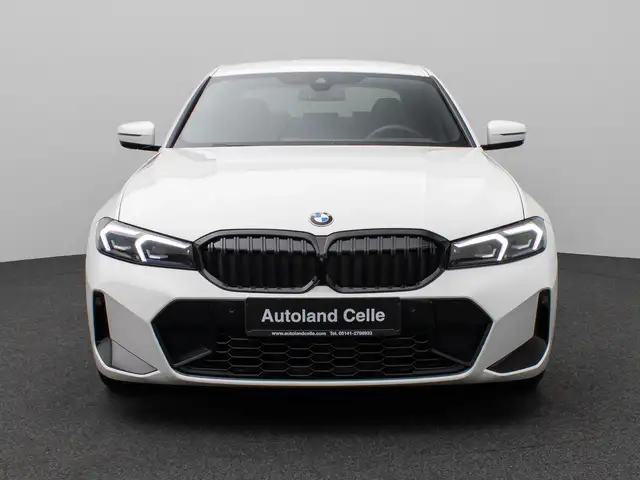 BMW 3 Series view 2