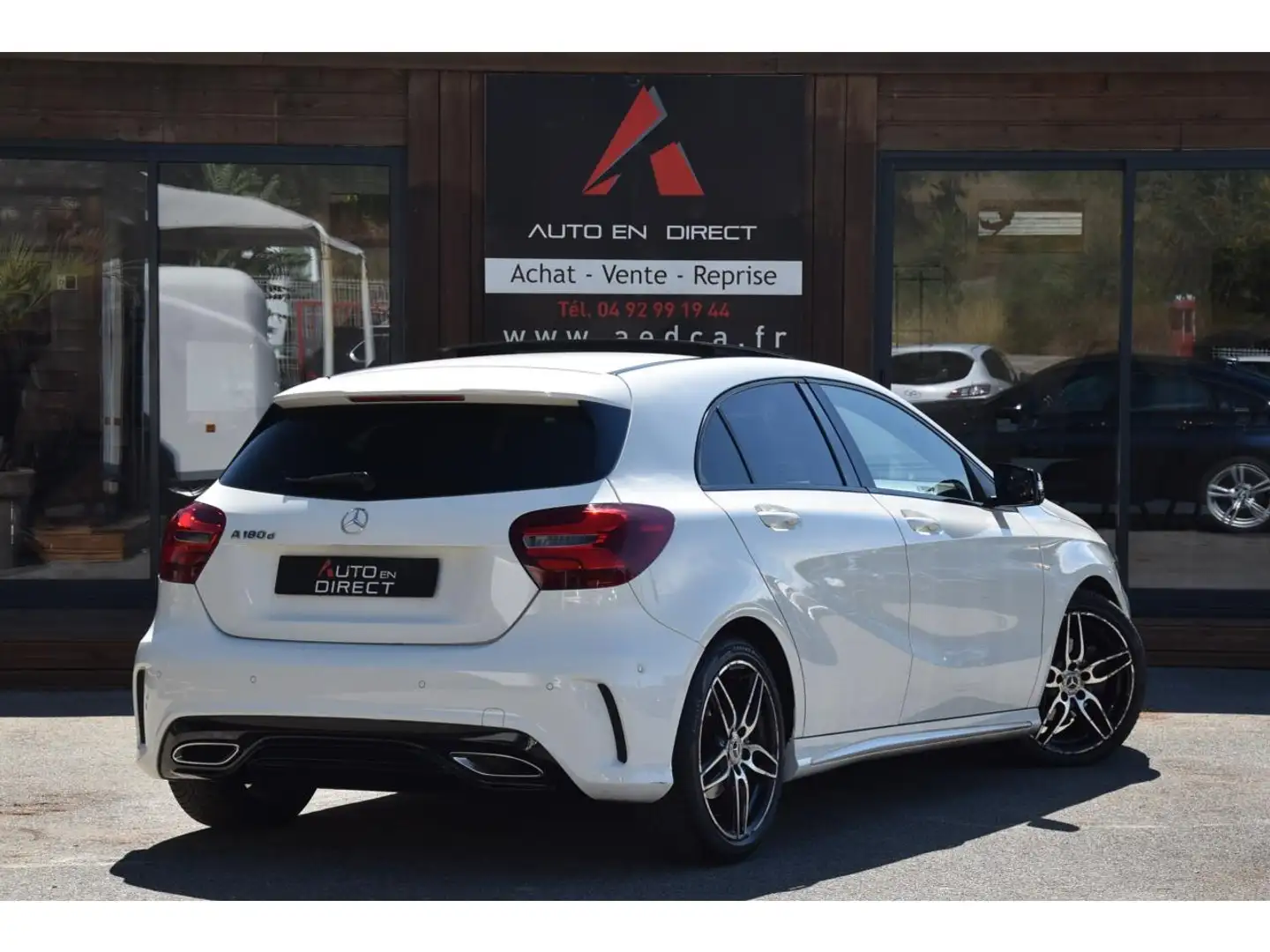 Mercedes-Benz A 180 A 180 d - BV 7G-DCT  BERLINE - BM 176 Fascination PHASE 2 Weiß - 2