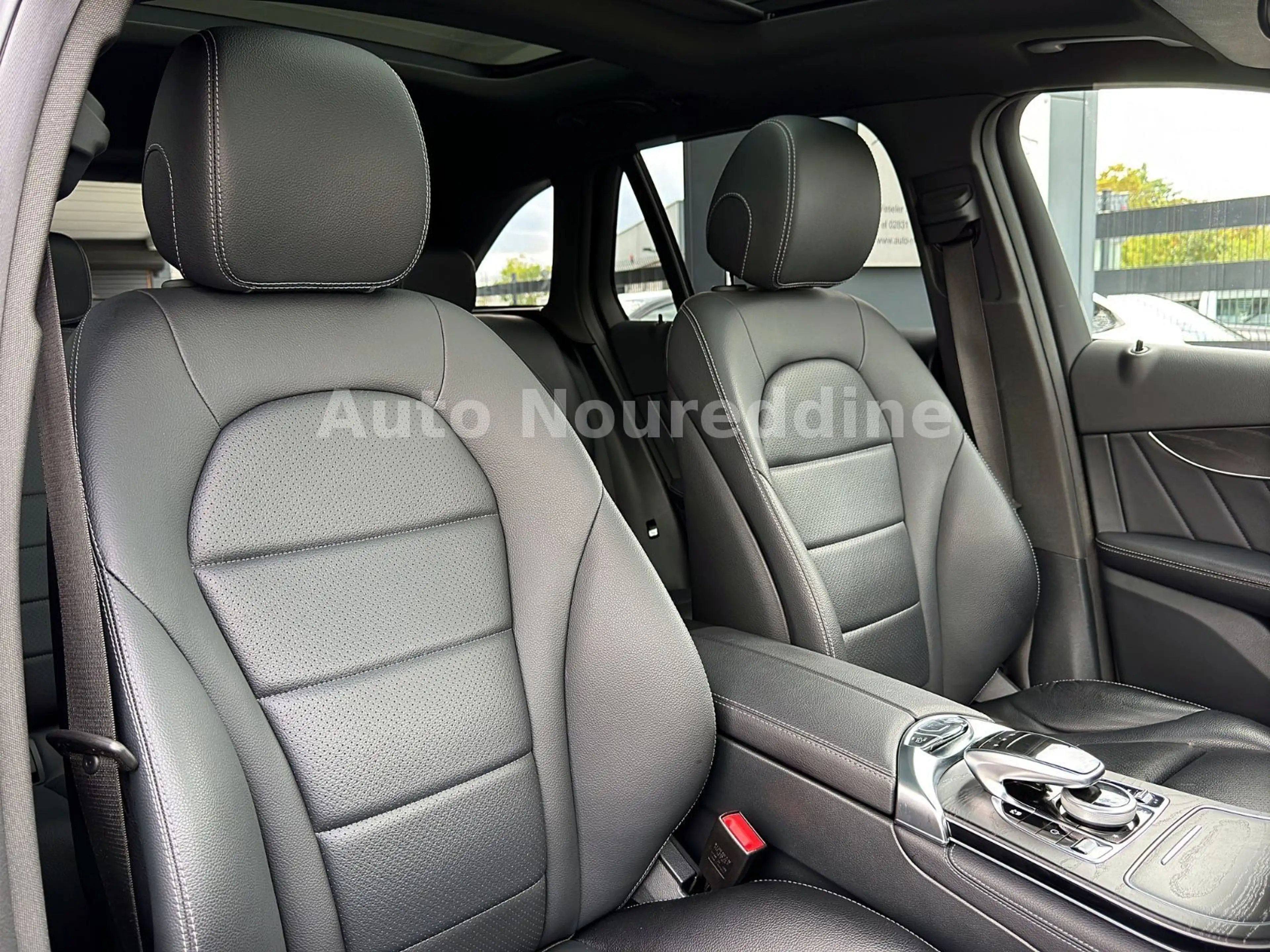 Mercedes-Benz GLC 350 d 4Matic AMG Line *Vollausstattung*2Hand* — photo 15