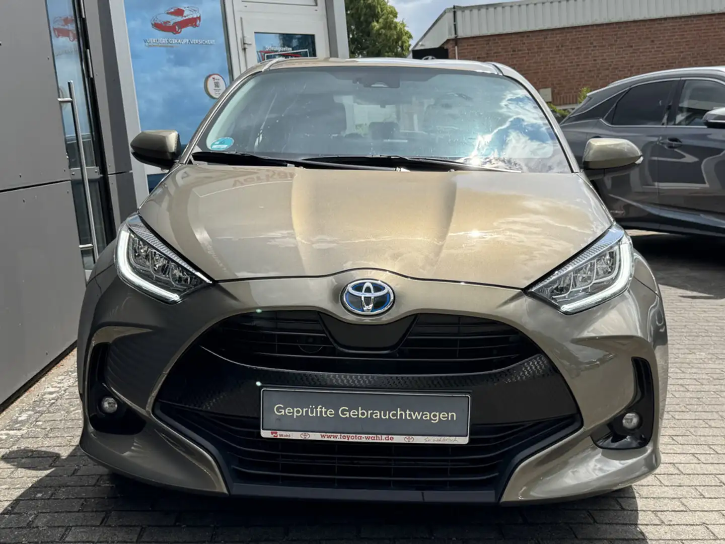 Toyota Yaris 1.5 Hybrid Team Deutschland Bronze - 2
