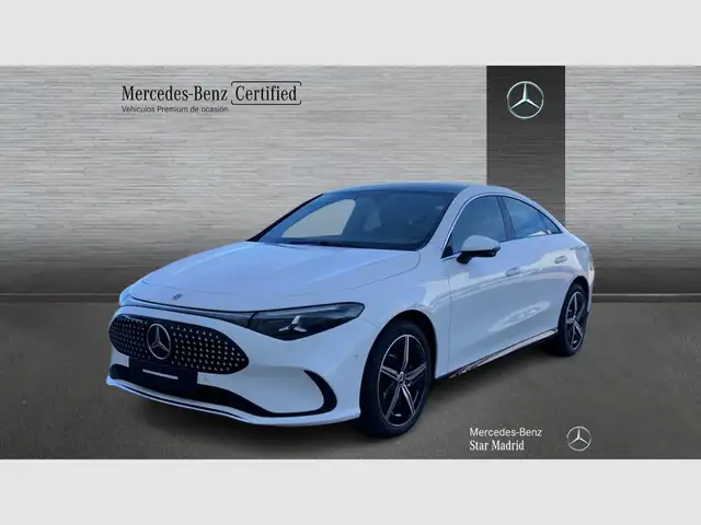 Mercedes-Benz CLA 200 con tecnología EQ