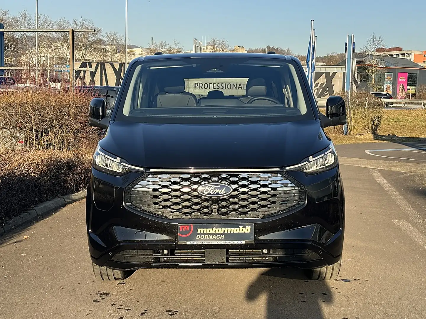 Ford Tourneo Custom Bus Elektro 160kW 340 L1H1 RWD Titanium X Schwarz - 2