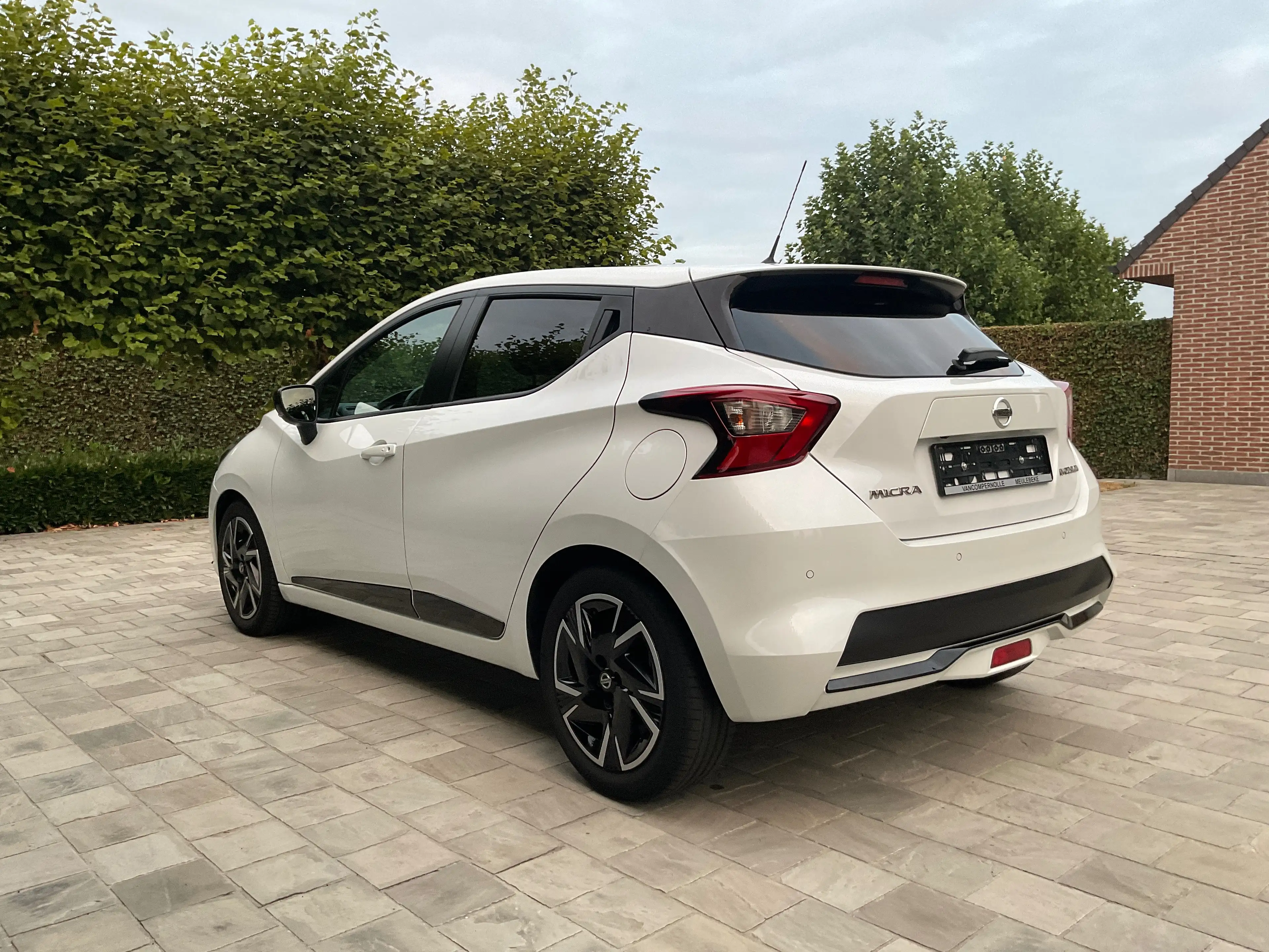 Nissan Micra N-DISIGN 1.0 benzine — photo 7
