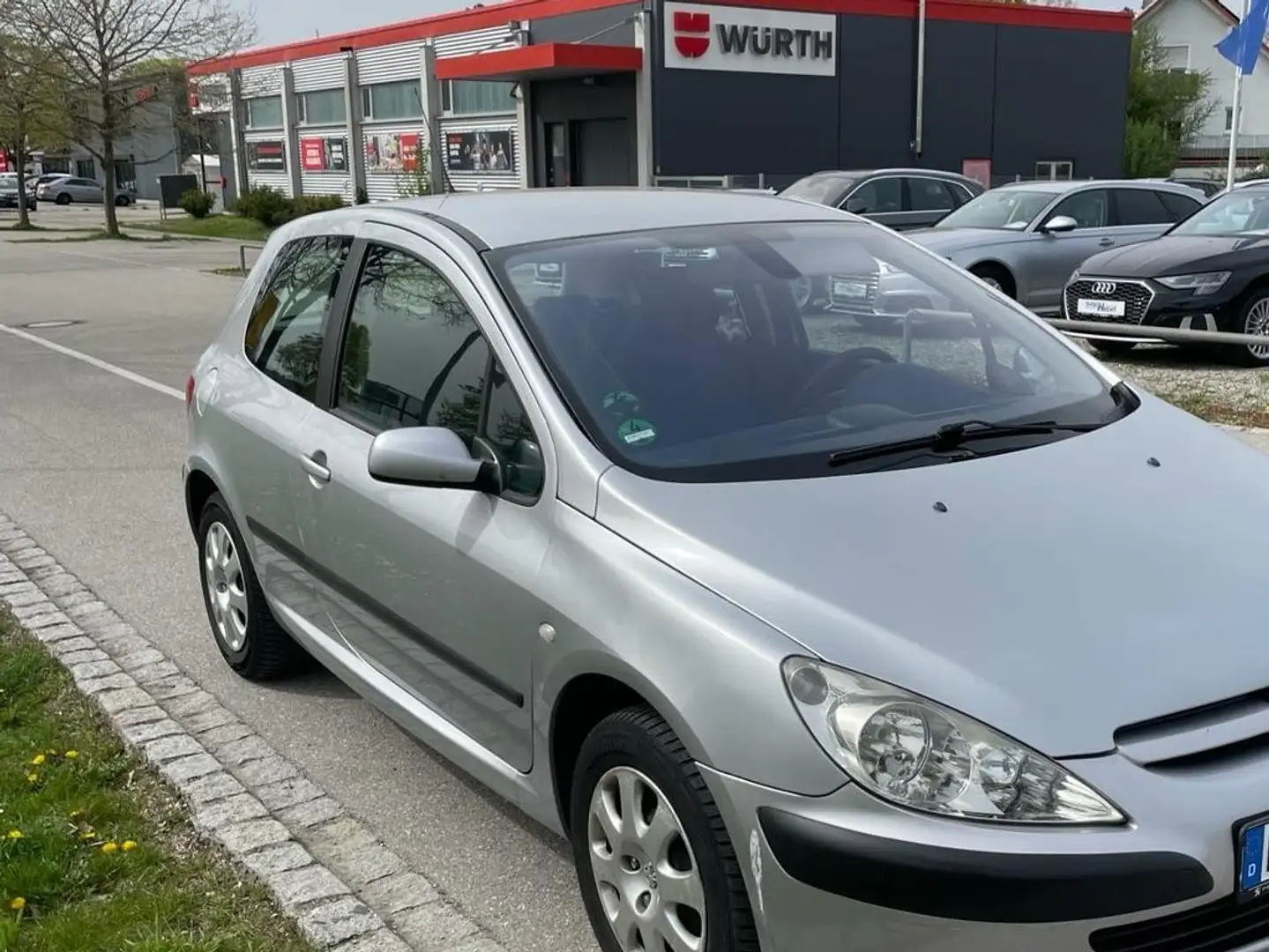 Peugeot 307 110 Esplanade Silber - 1