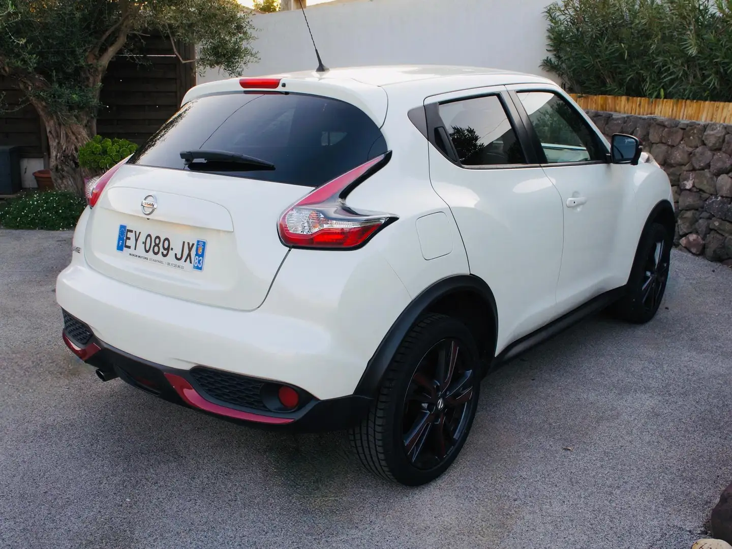 Nissan Juke (2) 1.2 DIG-T 115 N-CONNECTA PACK RED 1ERE MAIN Wit - 2