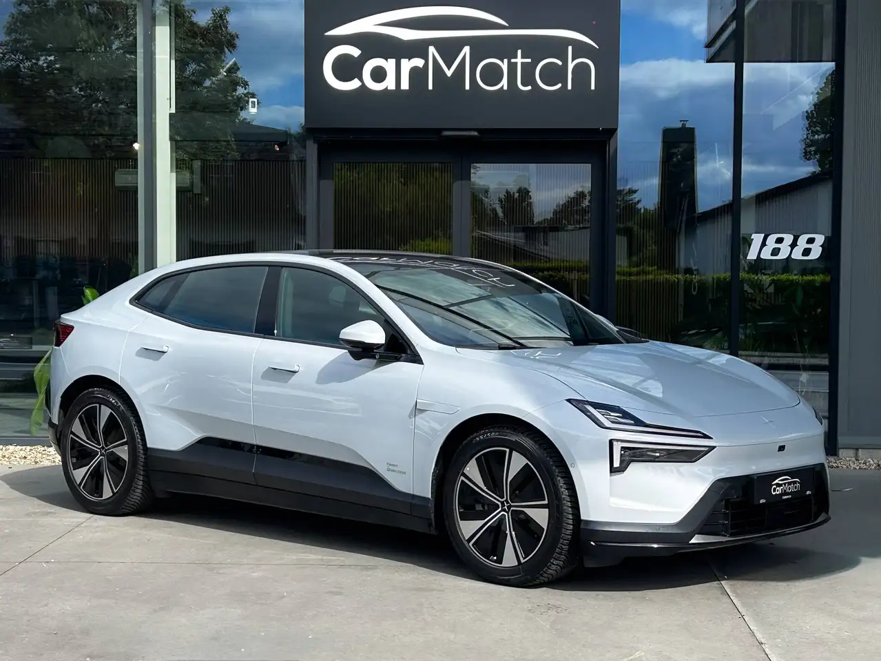 Polestar 4 2024