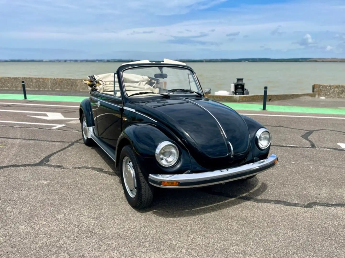 Volkswagen Beetle 1303 Noir - 1