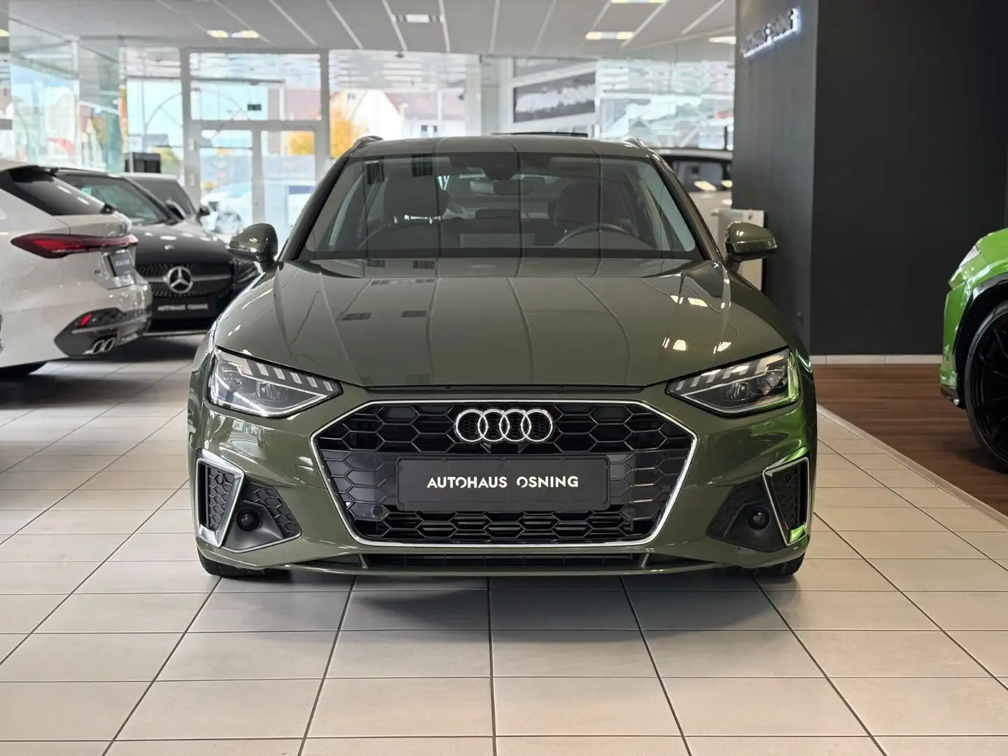 Audi A4 Avant 40 TFSI S-LINE MATRIX VIRTUAL NAVI ACC Grün - 2