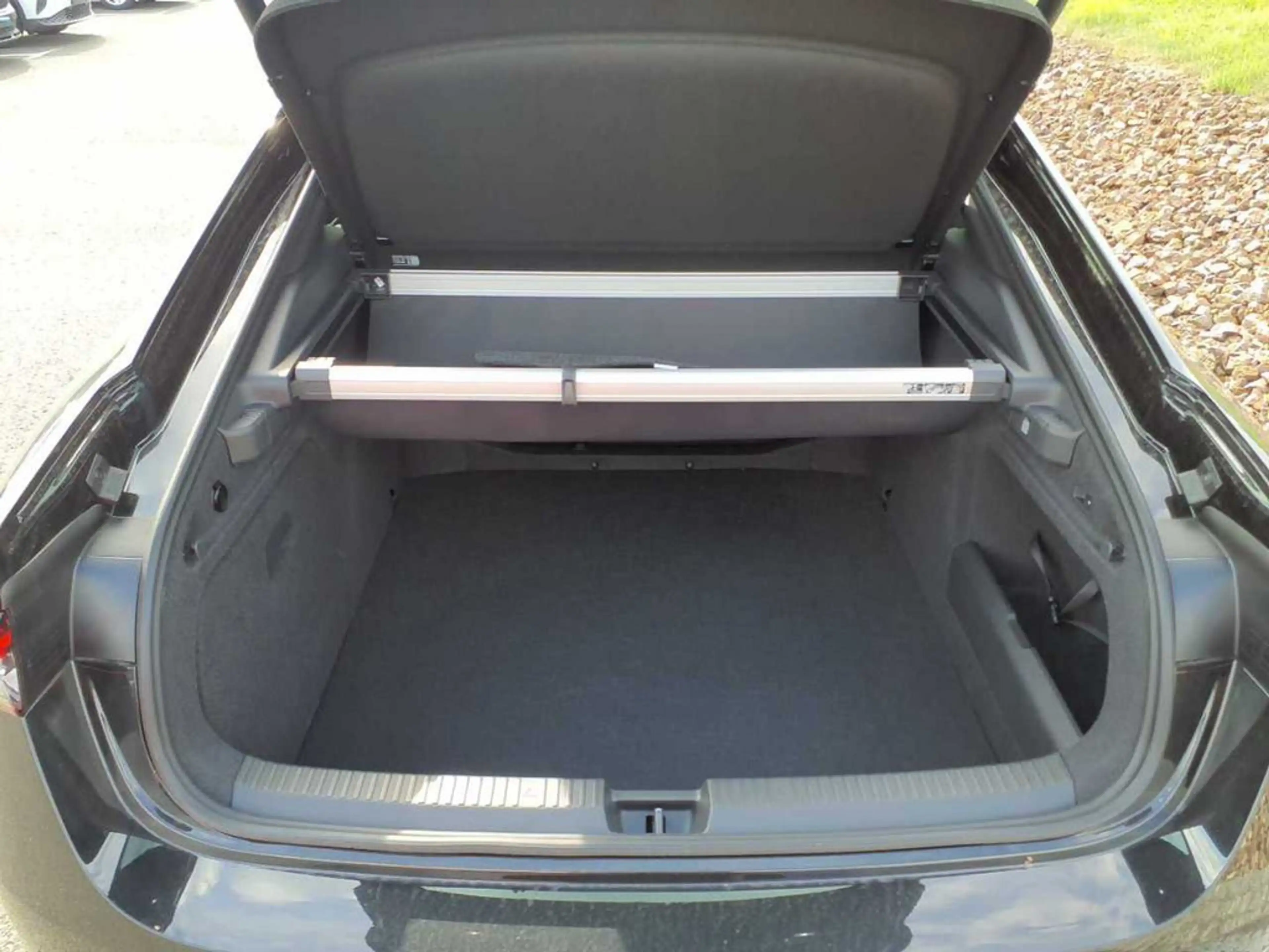 Skoda Superb 2.0 TSI Sportline 4x4 NAVI AHK 360° — photo 6