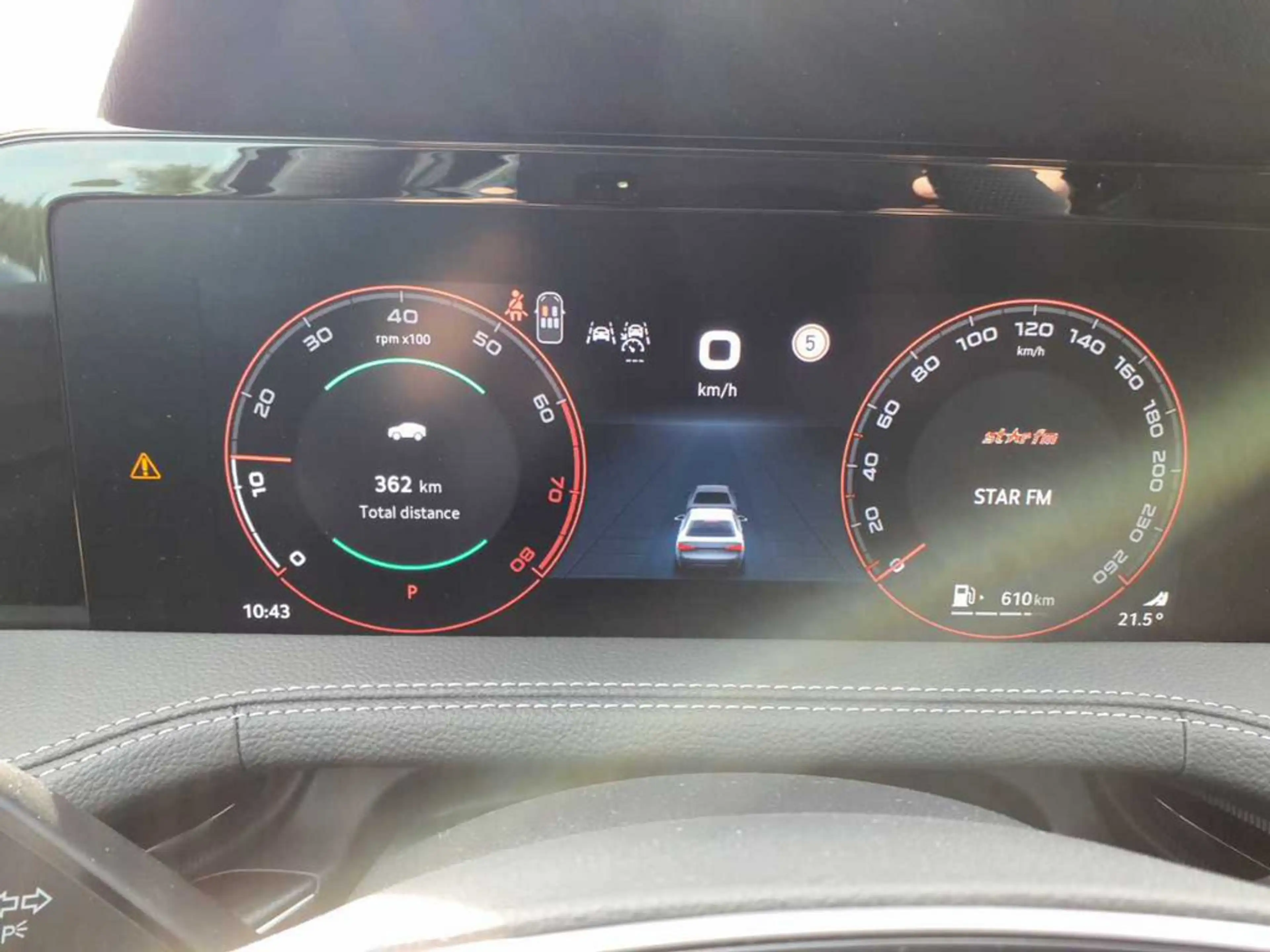Skoda Superb 2.0 TSI Sportline 4x4 NAVI AHK 360° — photo 4