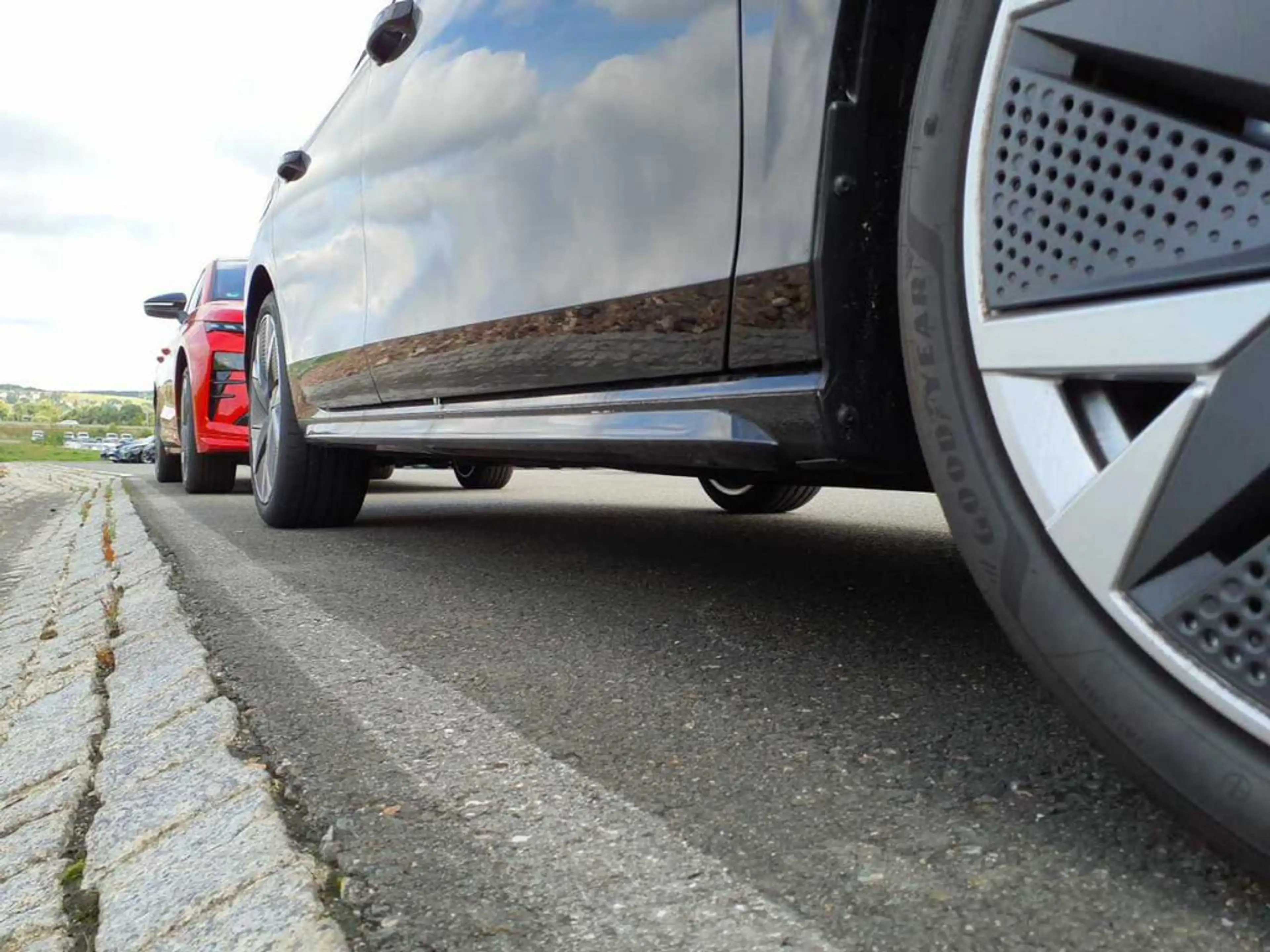 Skoda Superb 2.0 TSI Sportline 4x4 NAVI AHK 360° — photo 9