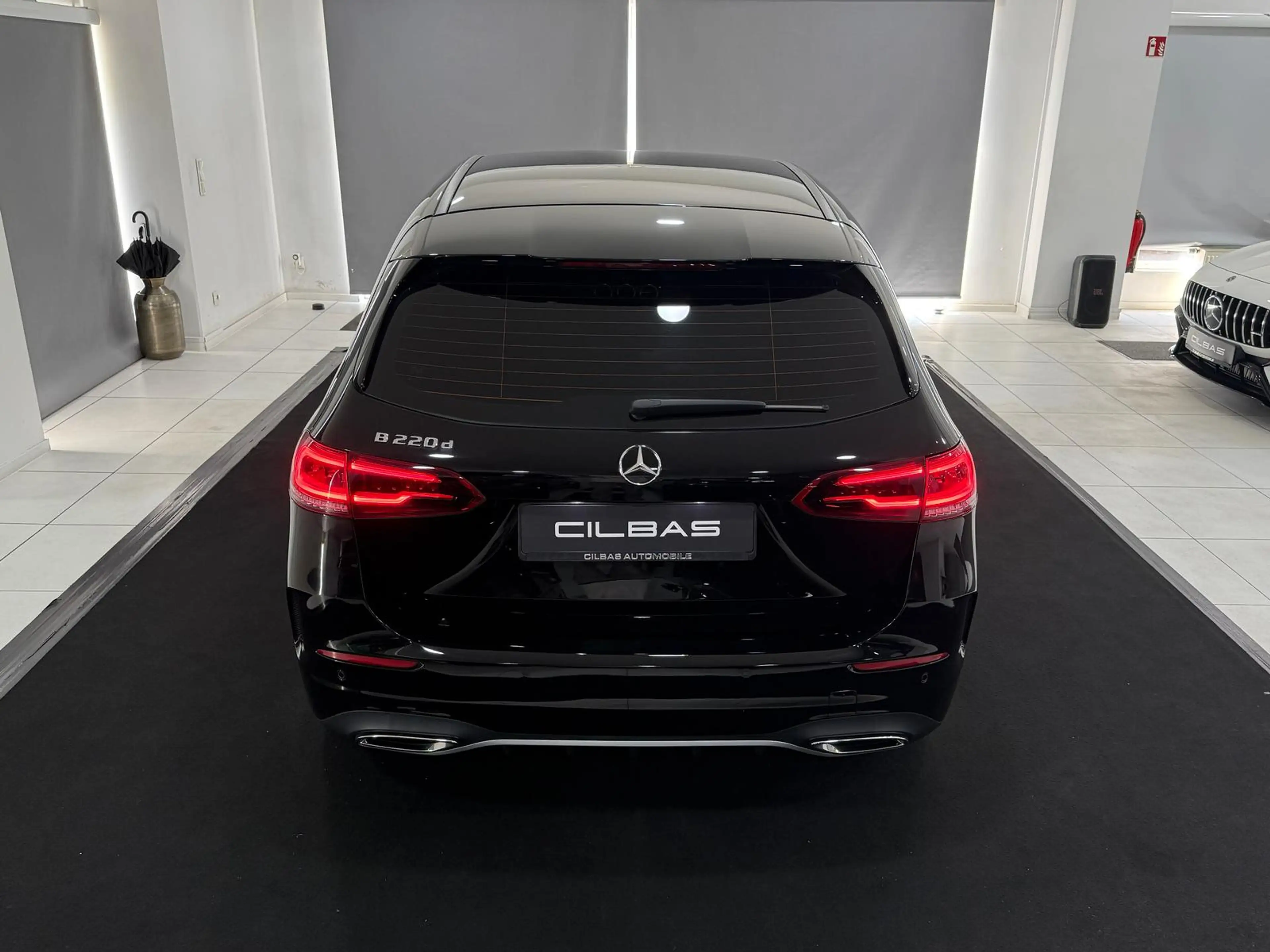 Mercedes-Benz B 220 d 8G AMG-LINE*DISTR*360*MEMORY*WIDE*LED* — photo 8