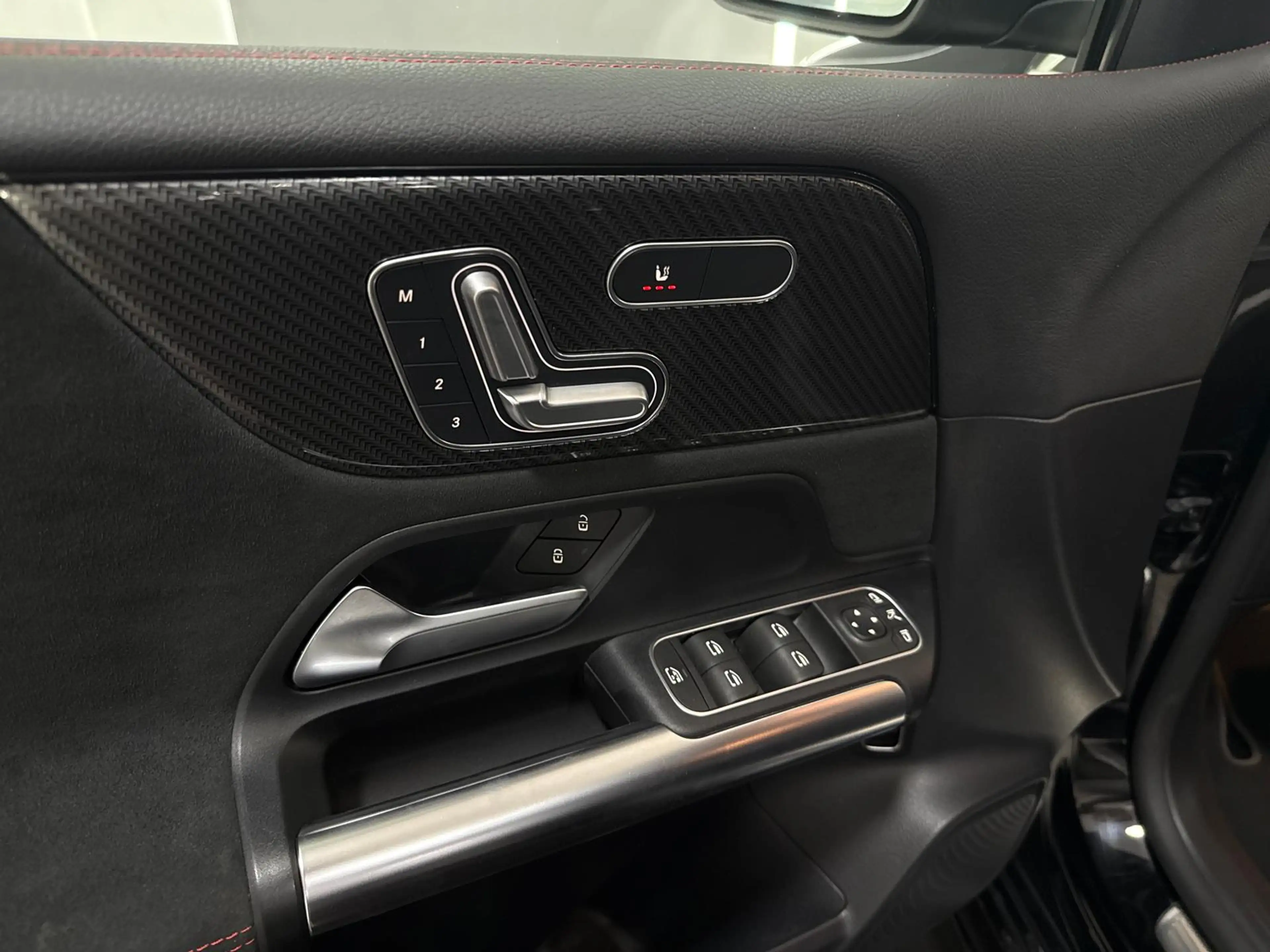 Mercedes-Benz B 220 d 8G AMG-LINE*DISTR*360*MEMORY*WIDE*LED* — photo 14