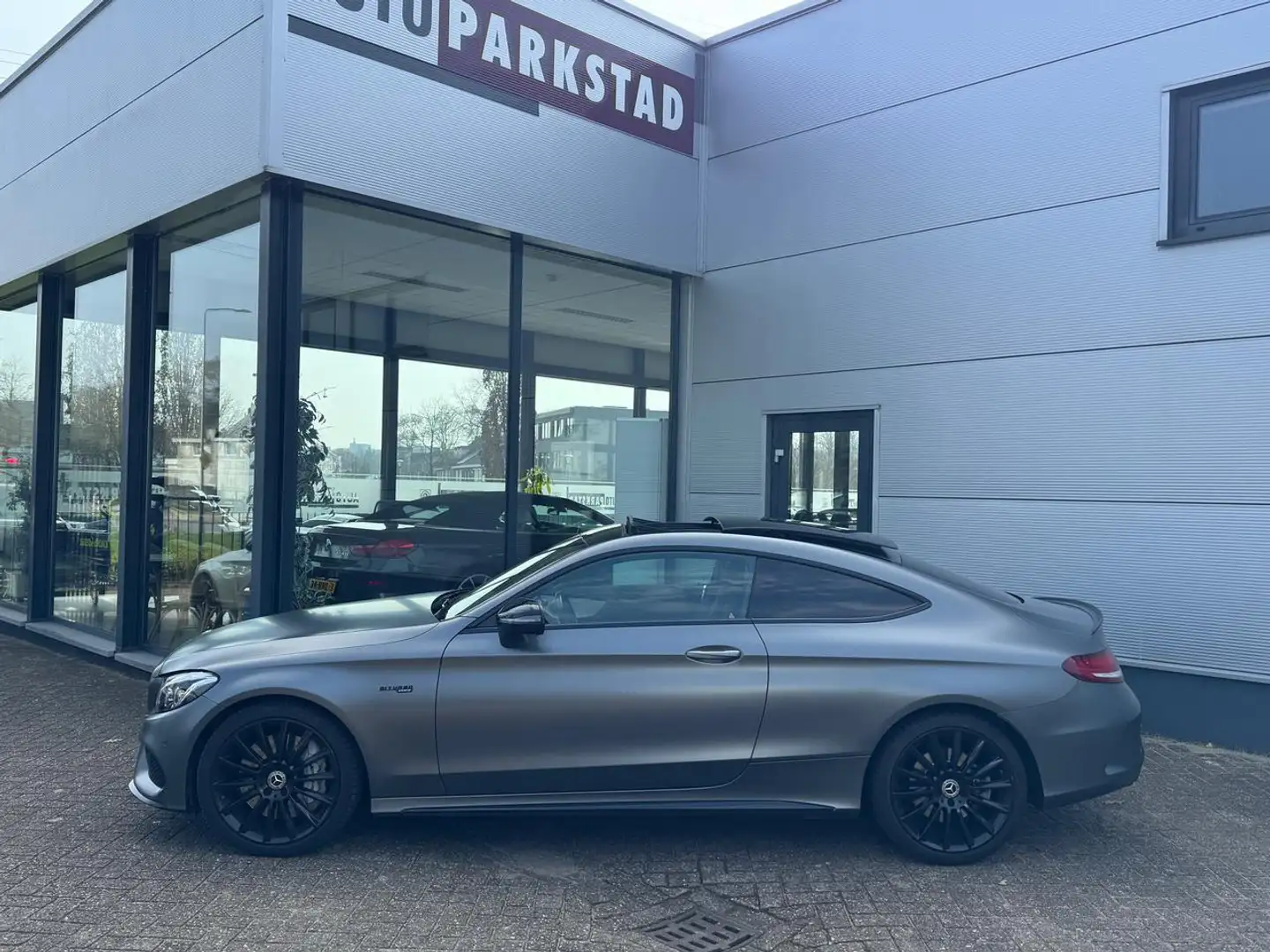 Mercedes-Benz C 43 AMG COUPE C | 4MATIC | 9G-TRONIC | PERFORMANCE S Gris - 2