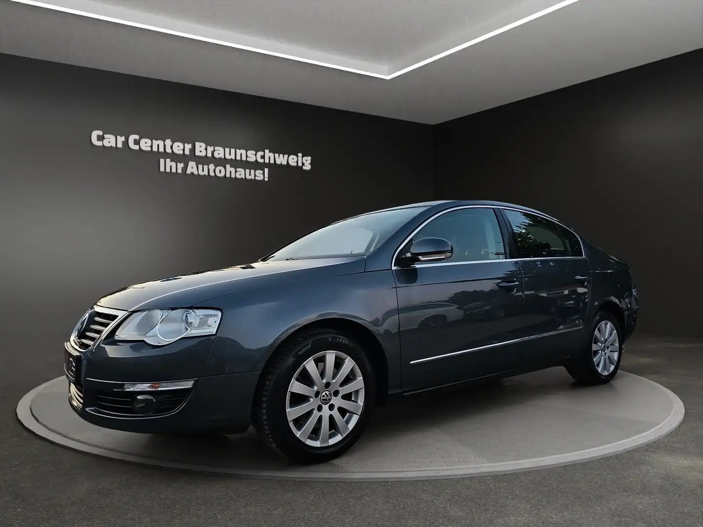 Volkswagen Passat 2.0 TDI DPF Comfortline+Temp+Alu+PDC Gris - 1