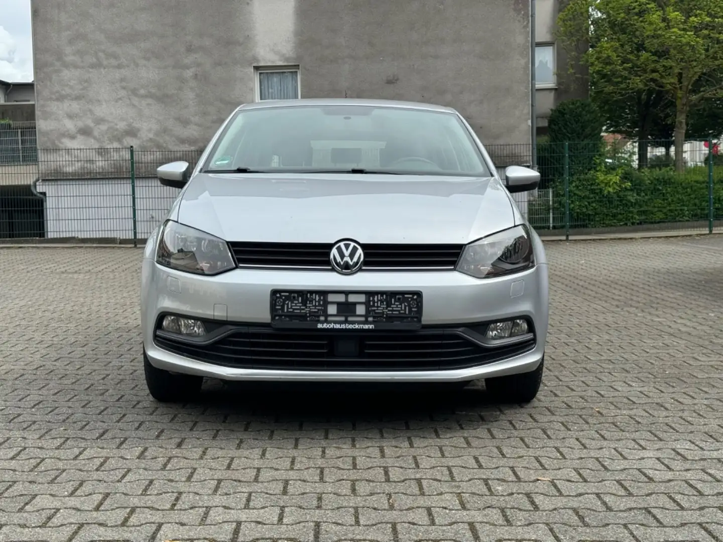 Volkswagen Polo 1.2 TSI 66kW Klima Silber - 2