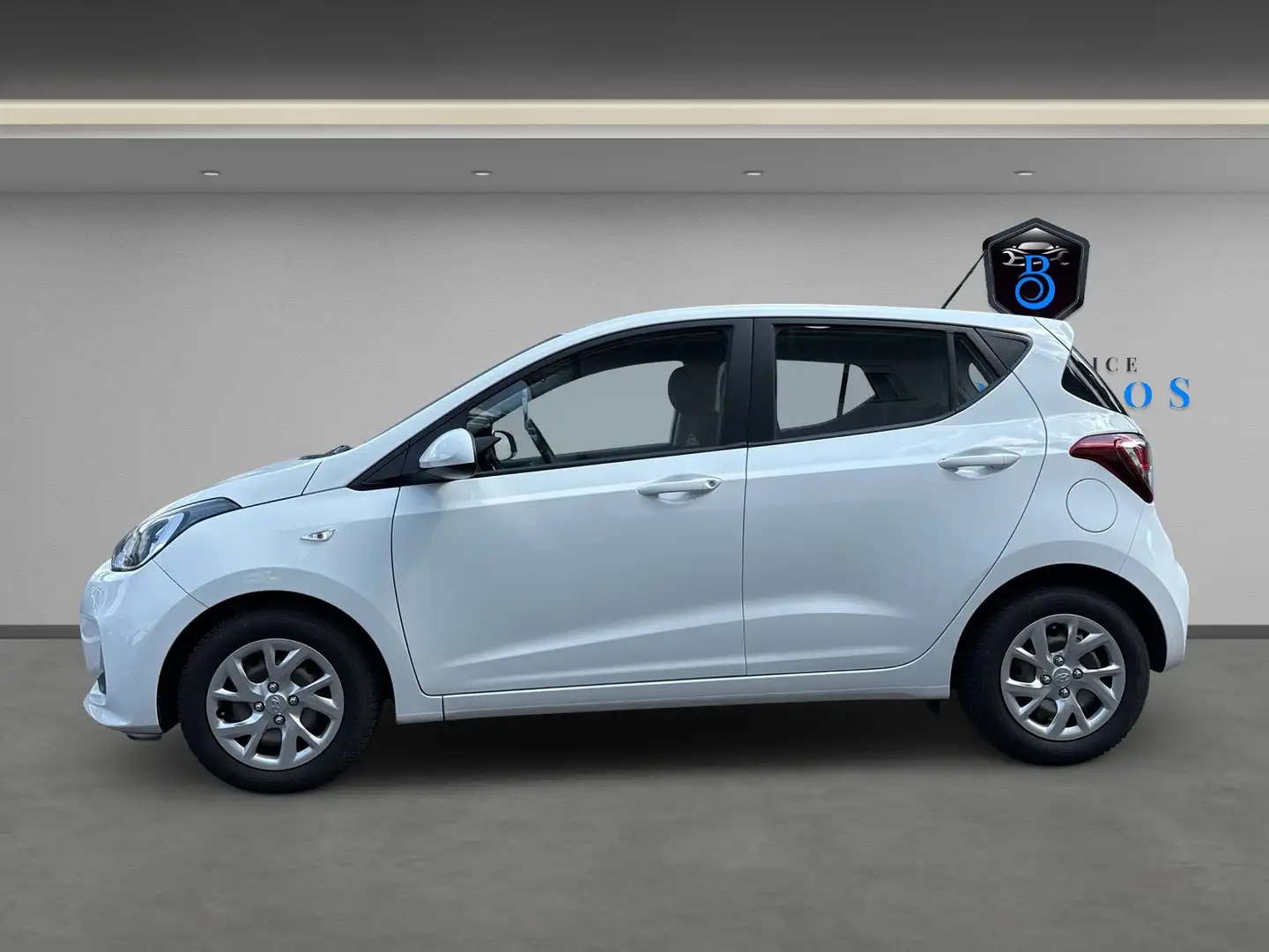 Hyundai i10 Trend *KLIMA*SHZ*BT*TEMPOMAT* Wit - 2