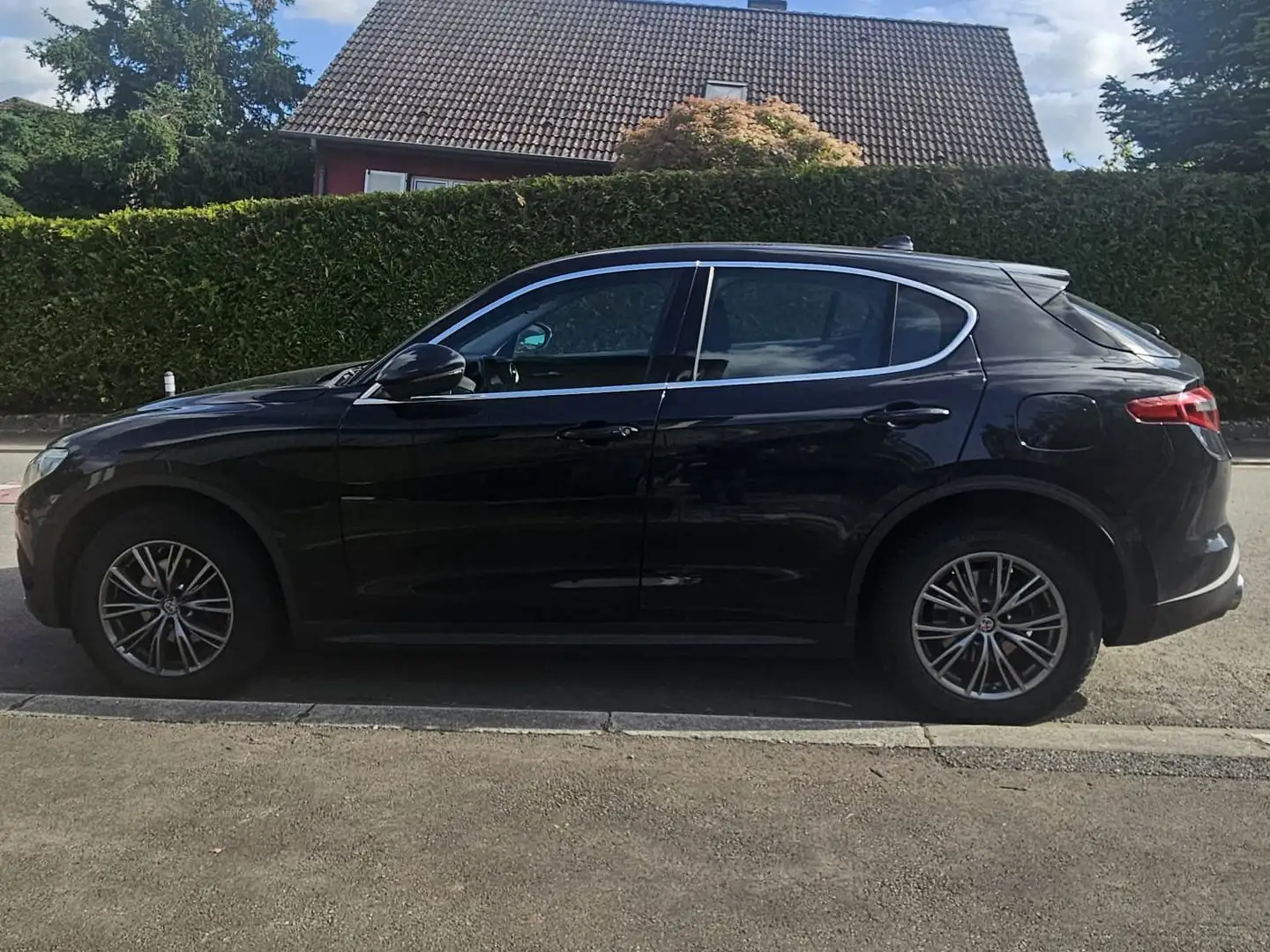 Alfa Romeo Stelvio Stelvio 2.0 Turbo 16V AT8-Q4 Executive Noir - 1