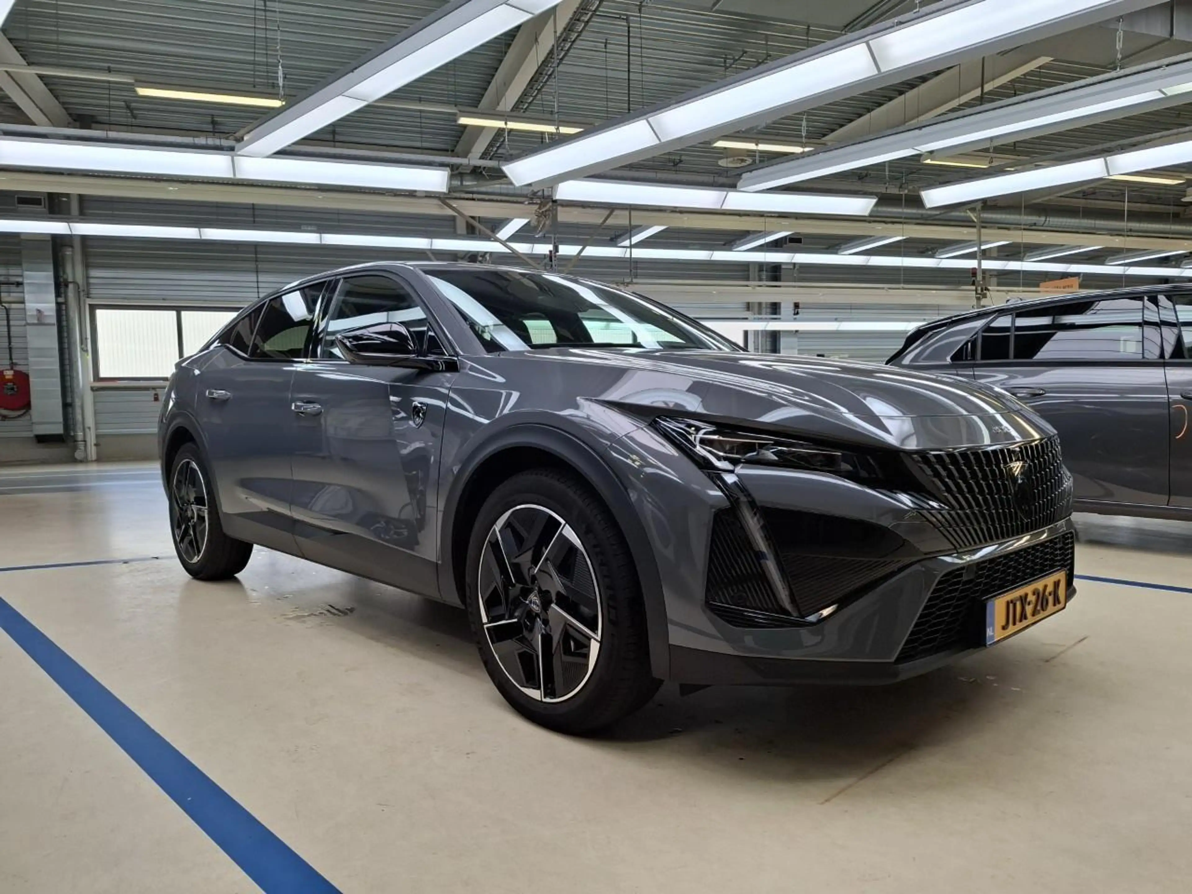 Peugeot 408 1.2 Hybrid 145 e-DCS6 GT 360 Camera — photo 2