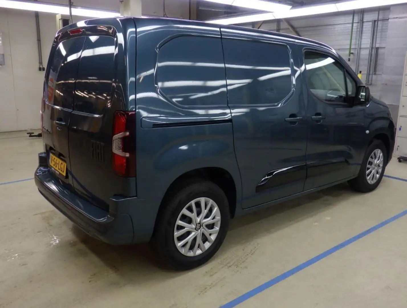 Fiat E-Doblo 136 L1 50 kWh plava - 2