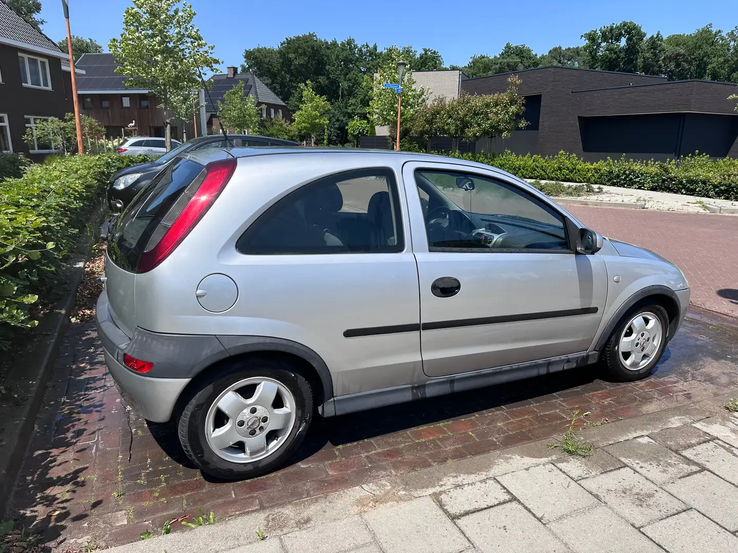 Opel Corsa Corsa 1.0-12V Comfort Argintiu - 2