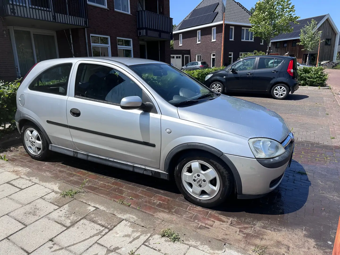 Opel Corsa Corsa 1.0-12V Comfort Argintiu - 1