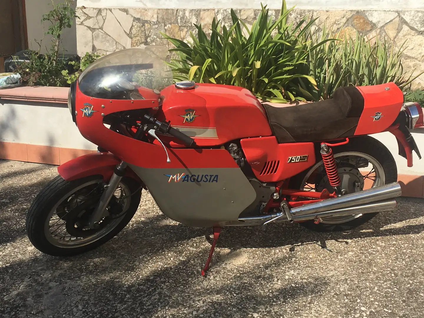 MV Agusta 750 S 750 America - 1