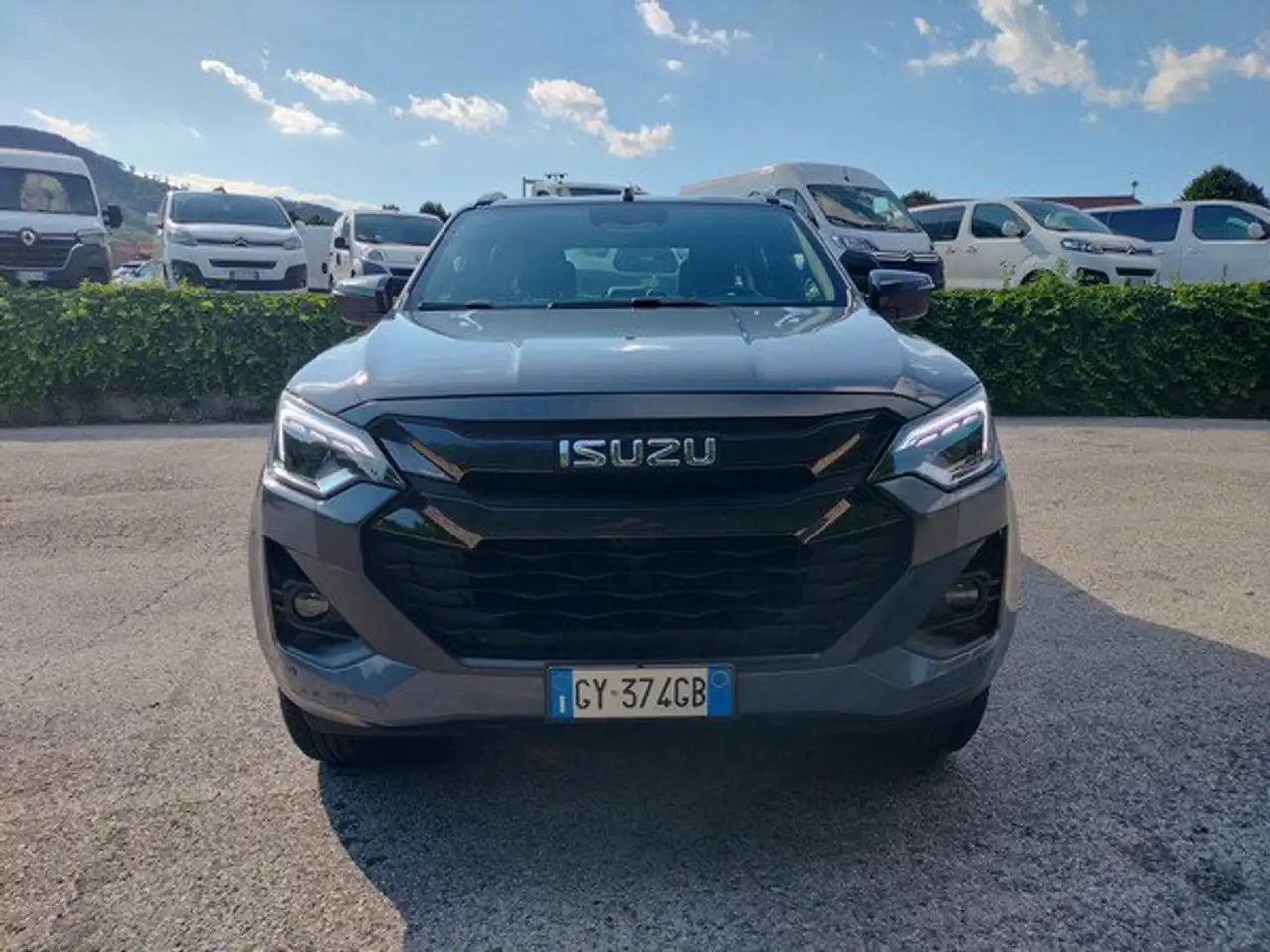 Isuzu Model not specified 2025
