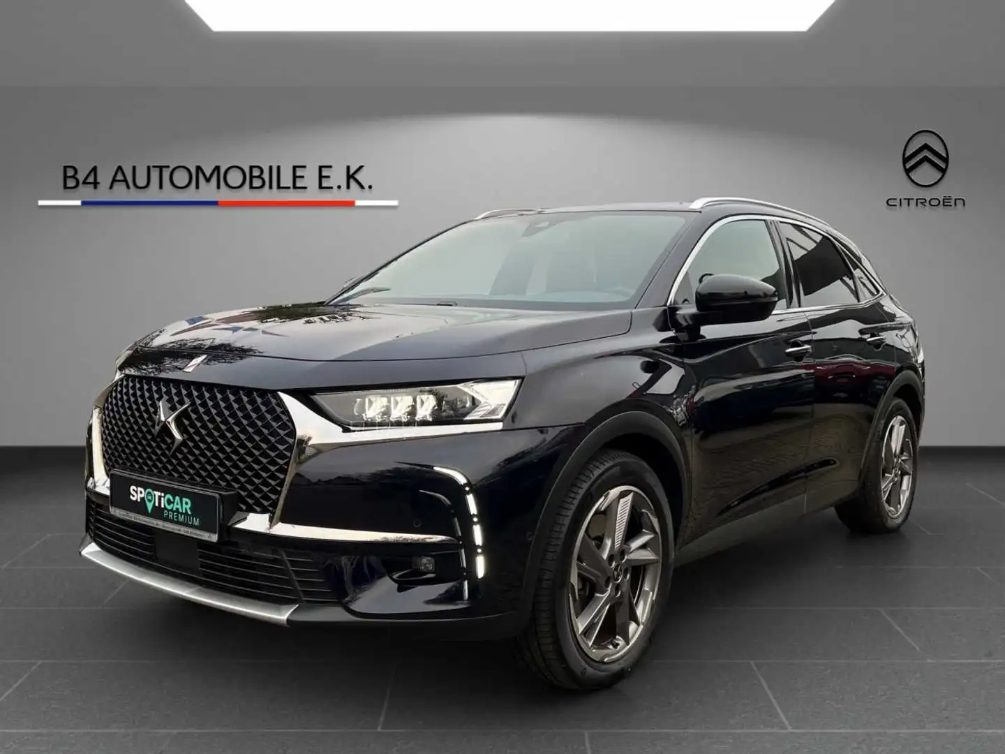 DS Automobiles DS 7 Crossback E-TENSE 300 4x4 Grand Chic Blau - 1