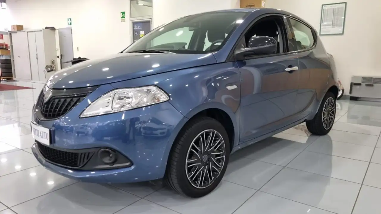 Lancia Ypsilon