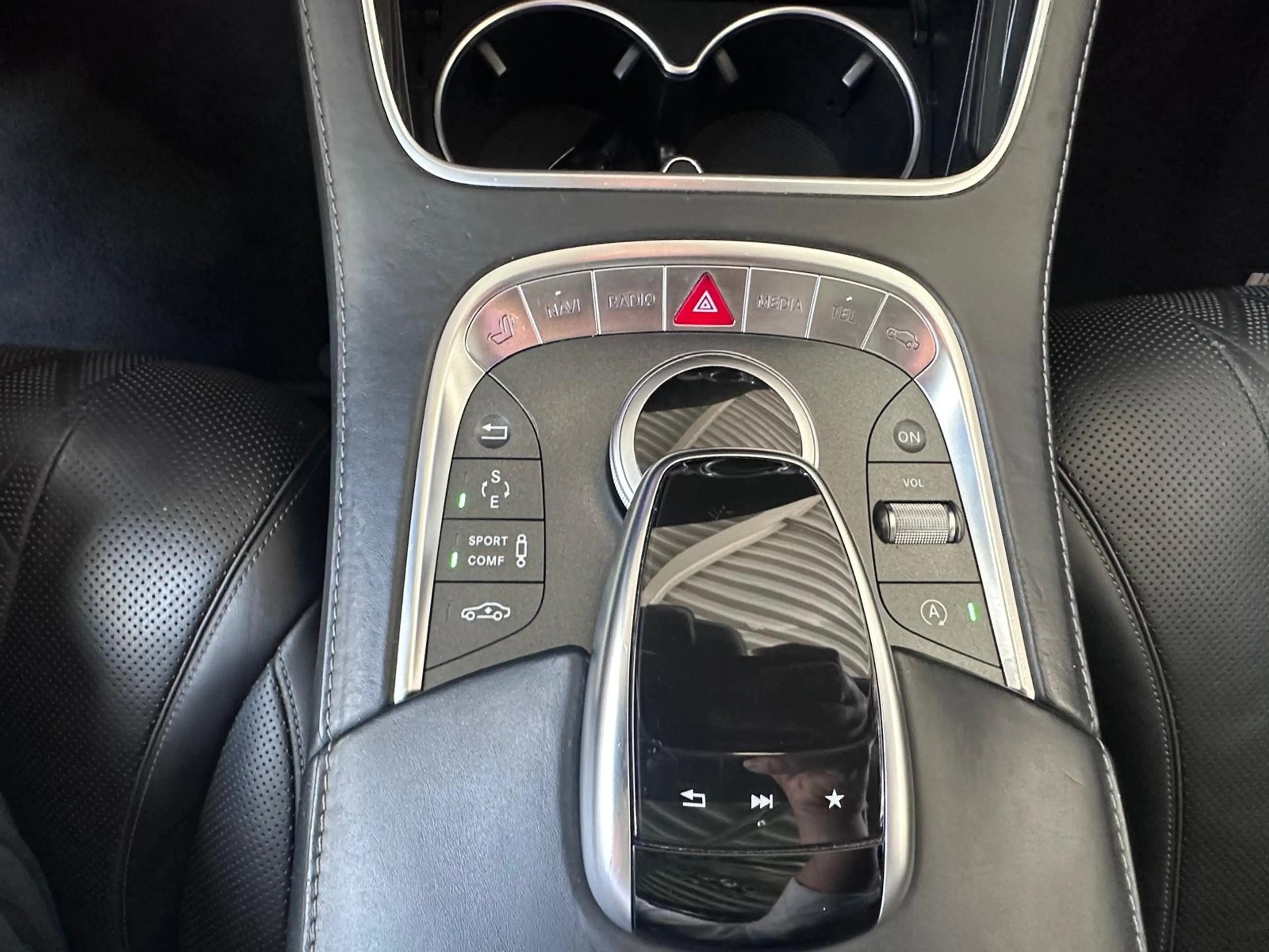 Mercedes-Benz S 500 L 4Matic AMG HUD PANO STNDHZG CHAUFFER — photo 14