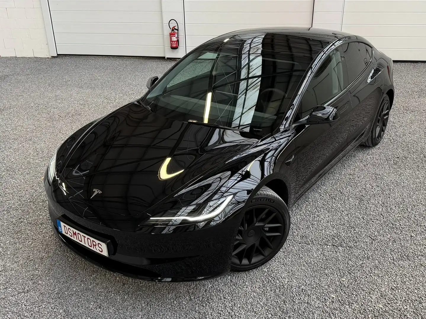 Tesla Model 3 RWD Highland | €28339 excl BTW | *GERESERVEERD* Zwart - 1