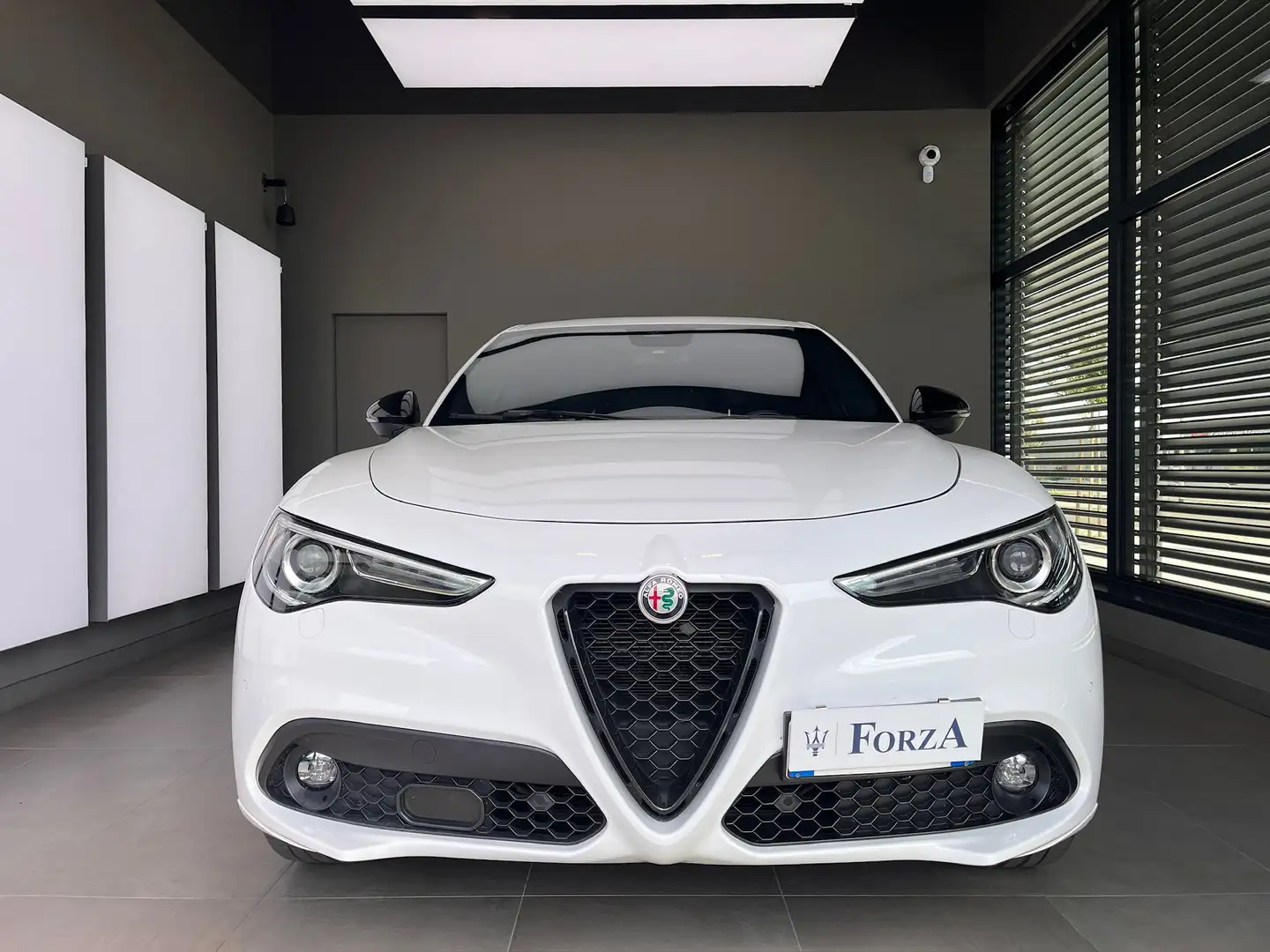 Alfa Romeo Stelvio Stelvio 2020 2.2 t Veloce Q4 210cv auto Bianco - 2