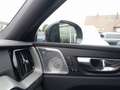 Volvo XC60 Black Edition Ultra B5 AWD 360°KAM/B&W/HUD Schwarz - thumbnail 18
