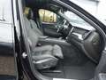 Volvo XC60 Black Edition Ultra B5 AWD 360°KAM/B&W/HUD Schwarz - thumbnail 17