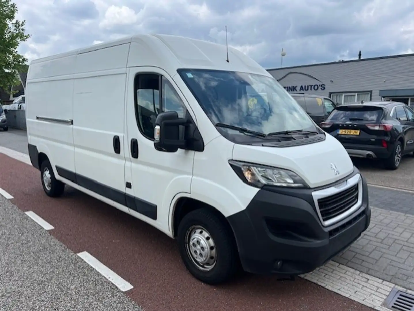 Peugeot Boxer 335 2.2 BlueHDi 140 L3H2 MAXI AIRCO KLIMA NAVI EUR Wit - 1