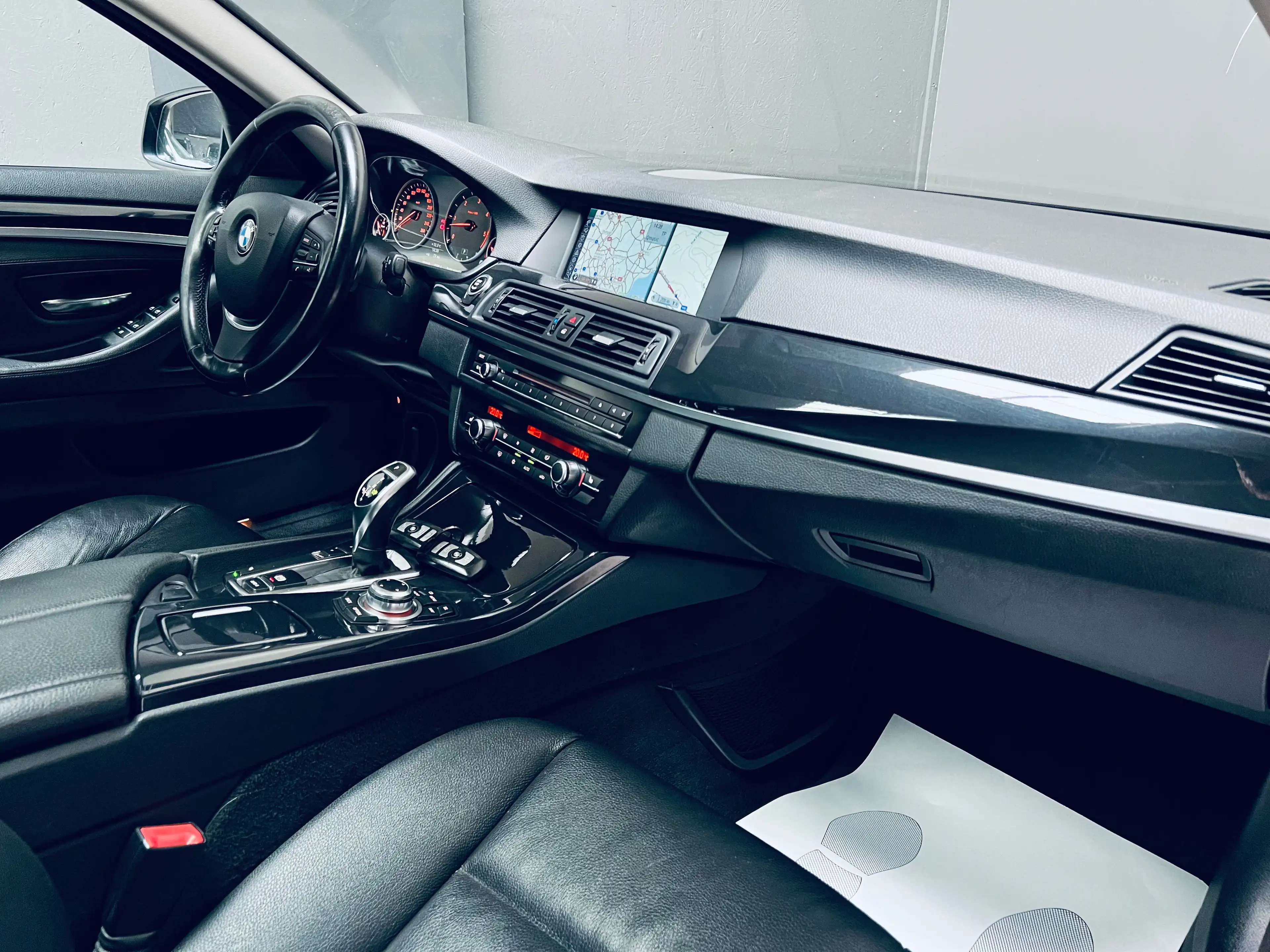 BMW 525 525 **TOIT OUVRANT**CARNET COMPLET** — photo 11