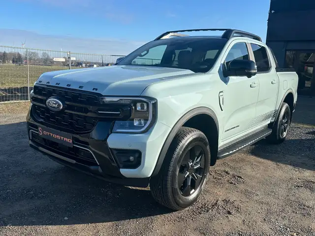 Ford Ranger 2.3PHEV STORMTRAK