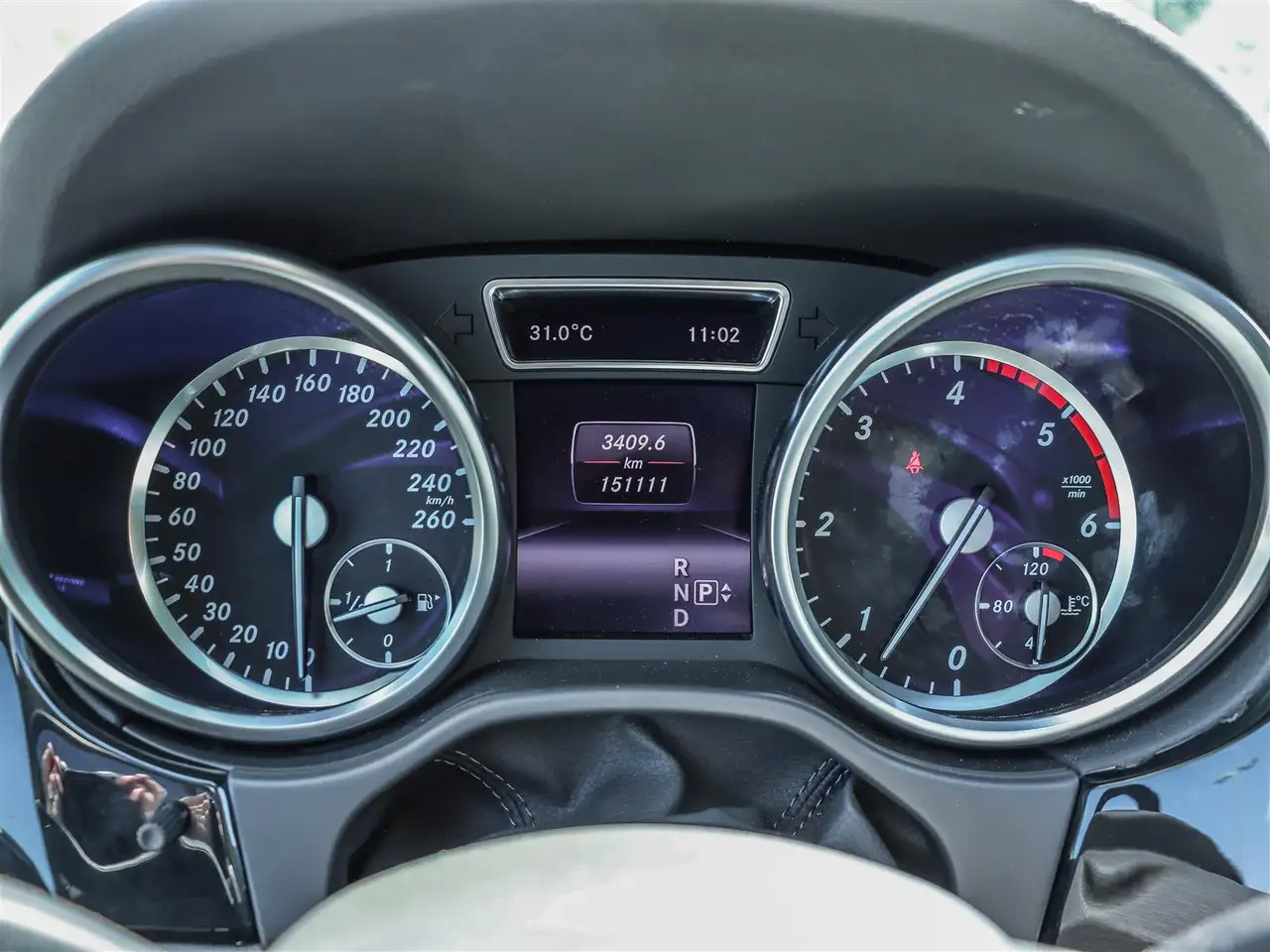Mercedes-Benz M-Class снимка Mercedes-Benz M-Class
