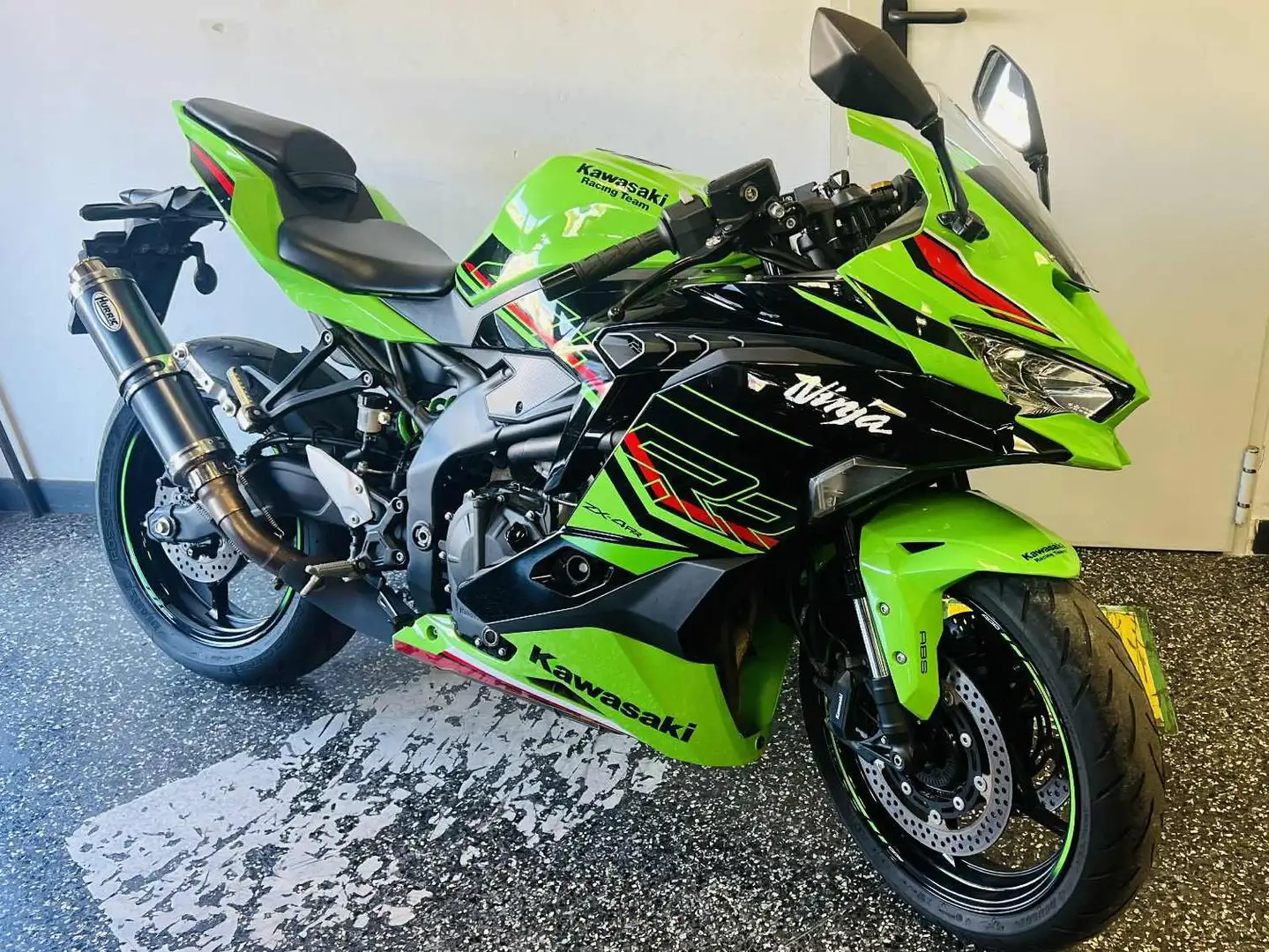 Kawasaki Ninja ZX-4RR RR Verde - 1