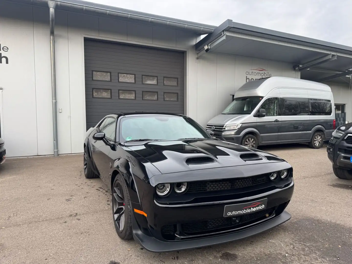 Dodge Challenger 6.2 Hellcat Jailbreak SRT Widebody Noir - 1