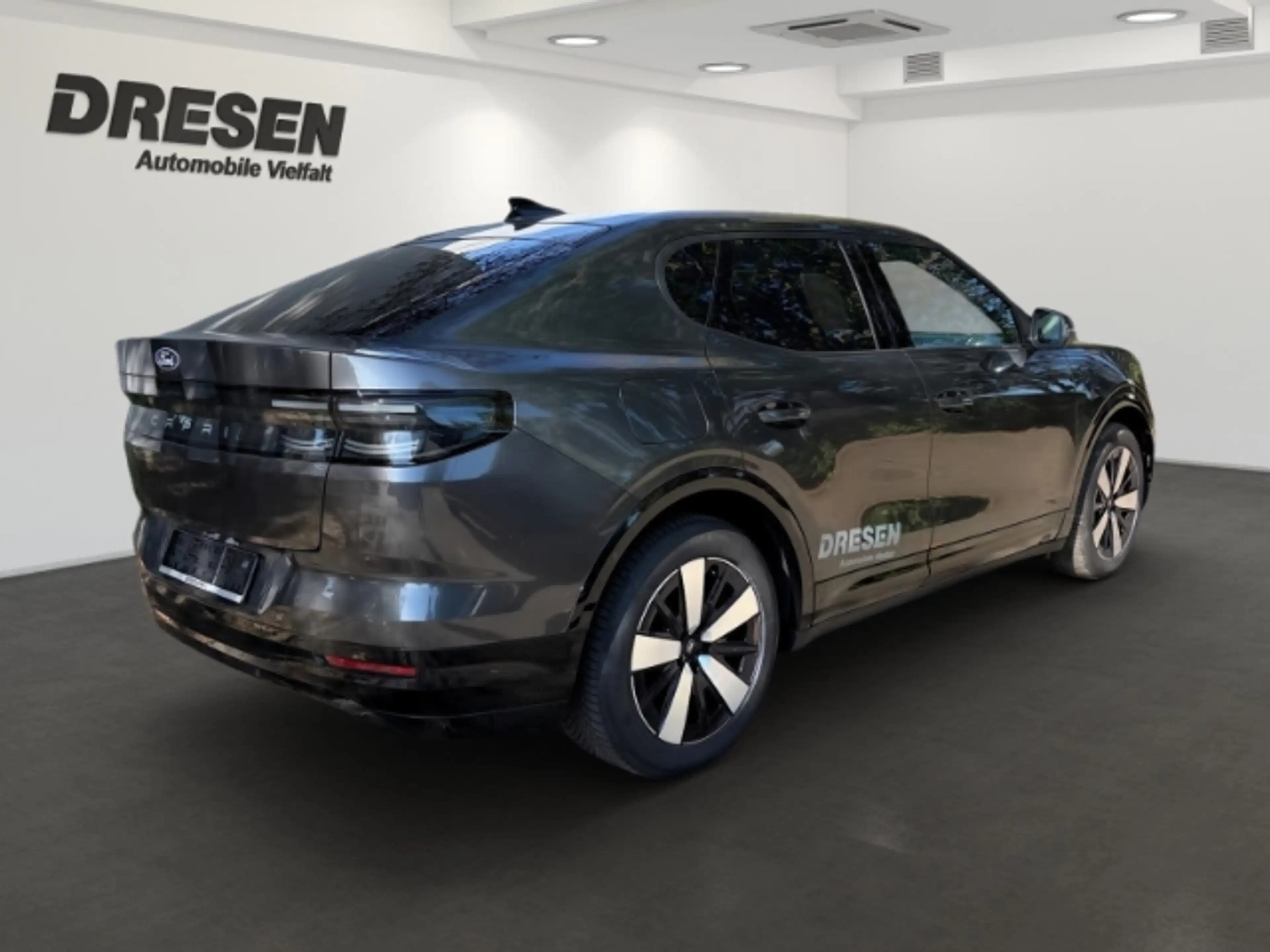 Ford Capri Select Extended Range+Ganzjahresreifen+AHK schwenk — photo 3