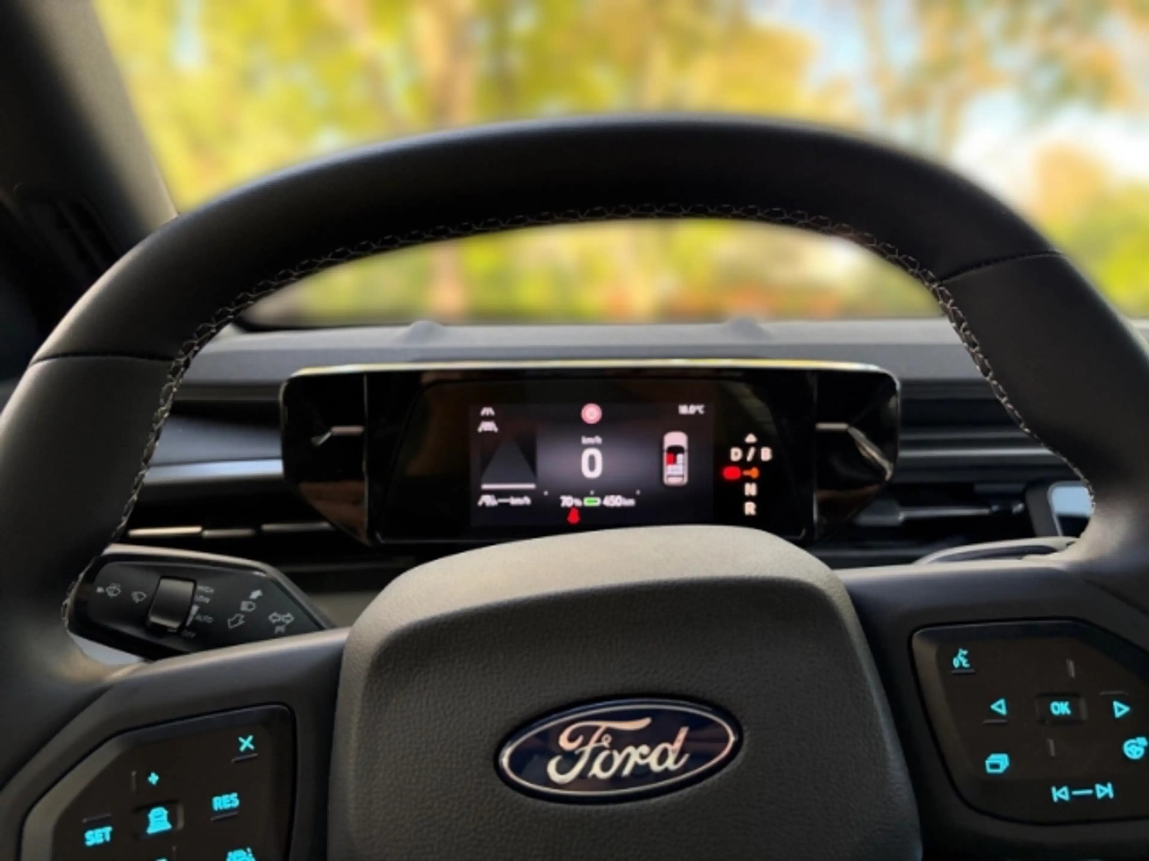 Ford Capri Select Extended Range+Ganzjahresreifen+AHK schwenk — photo 8