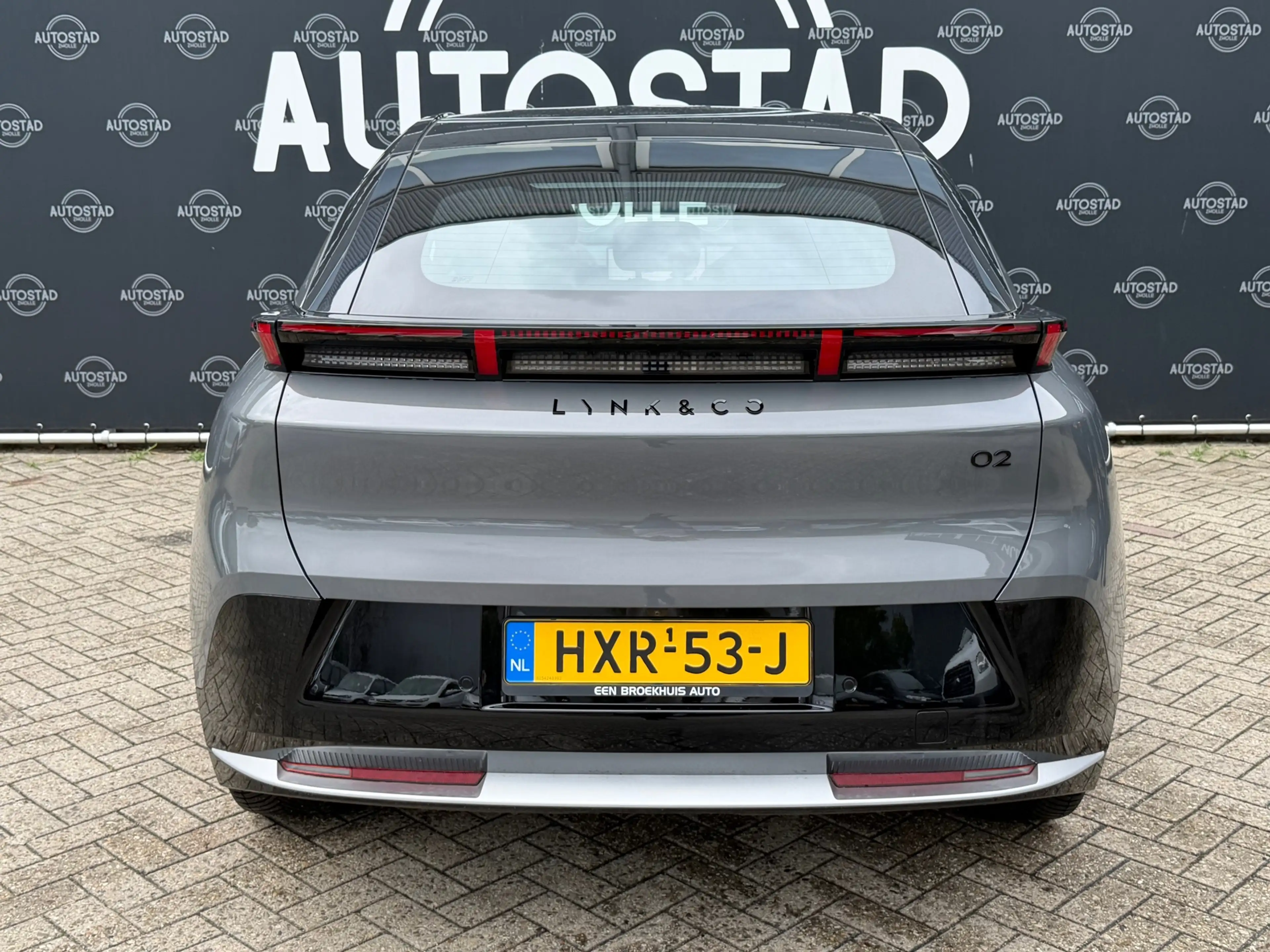 Lynk & Co 02 Core 66 kWh NL-Auto / Pano / Apple Carplay / Navi — photo 4