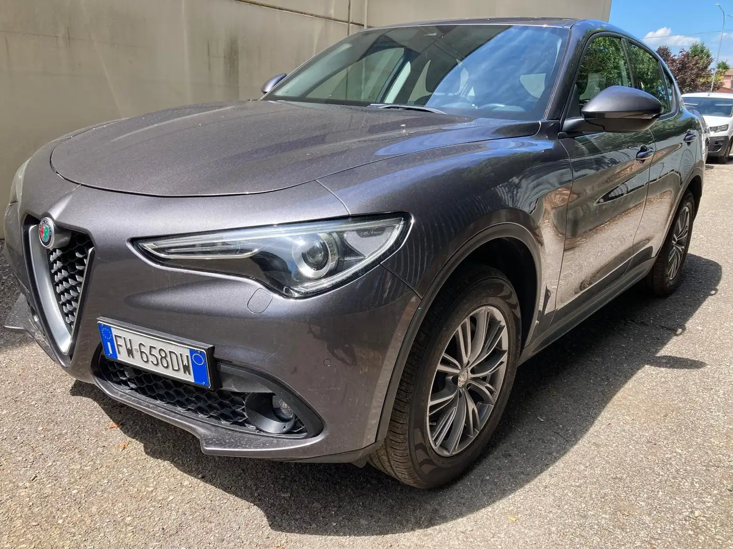 Alfa Romeo Stelvio Stelvio 2017 2.2 t Executive Q4 190cv auto my19 Grigio - 1