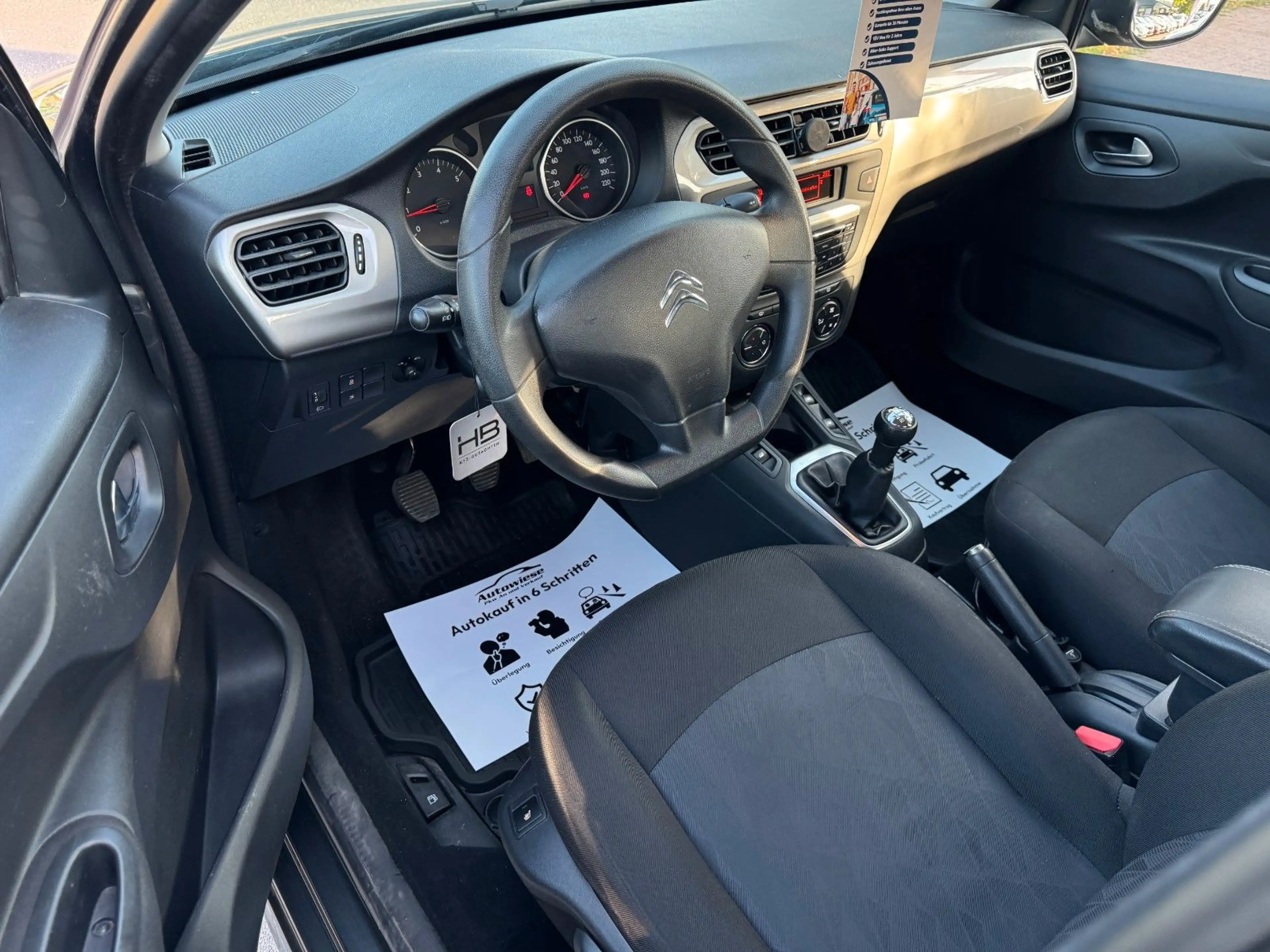 Citroen C-Elysée Selection 1.6*Klimaautomatik*Tempomat* — photo 12