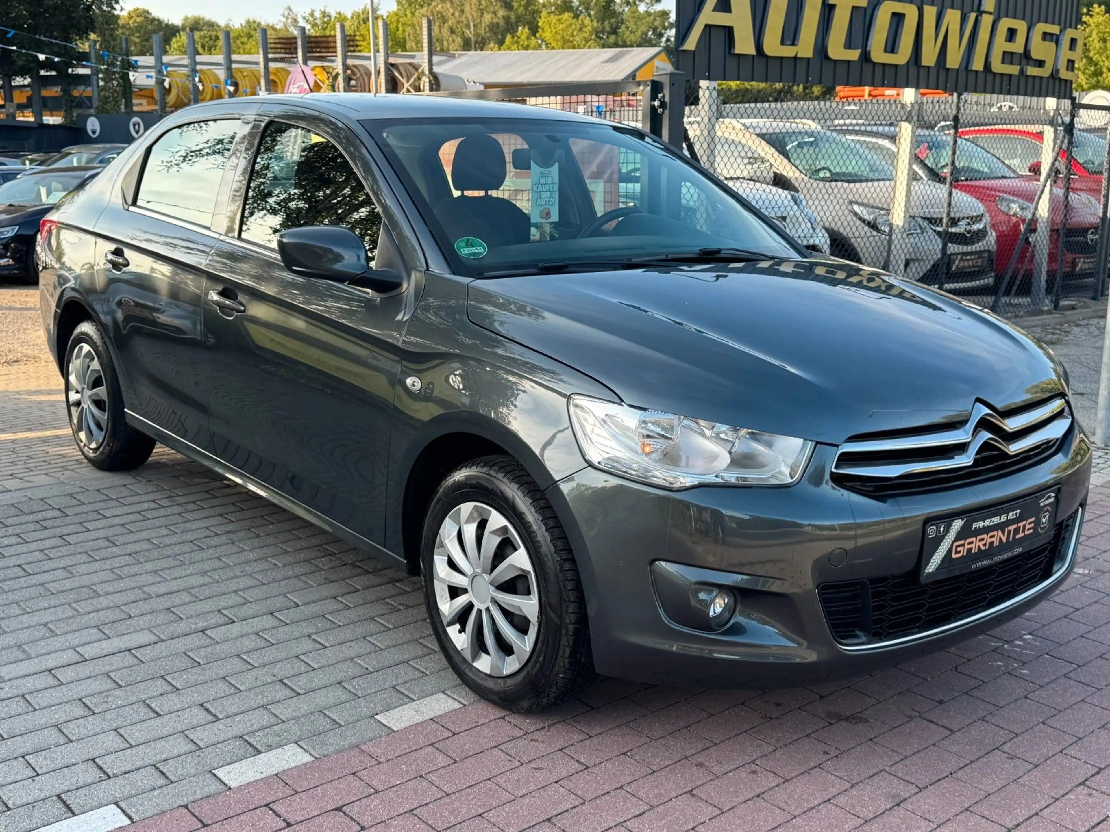 Citroen C-Elysée Selection 1.6*Klimaautomatik*Tempomat* — photo 3